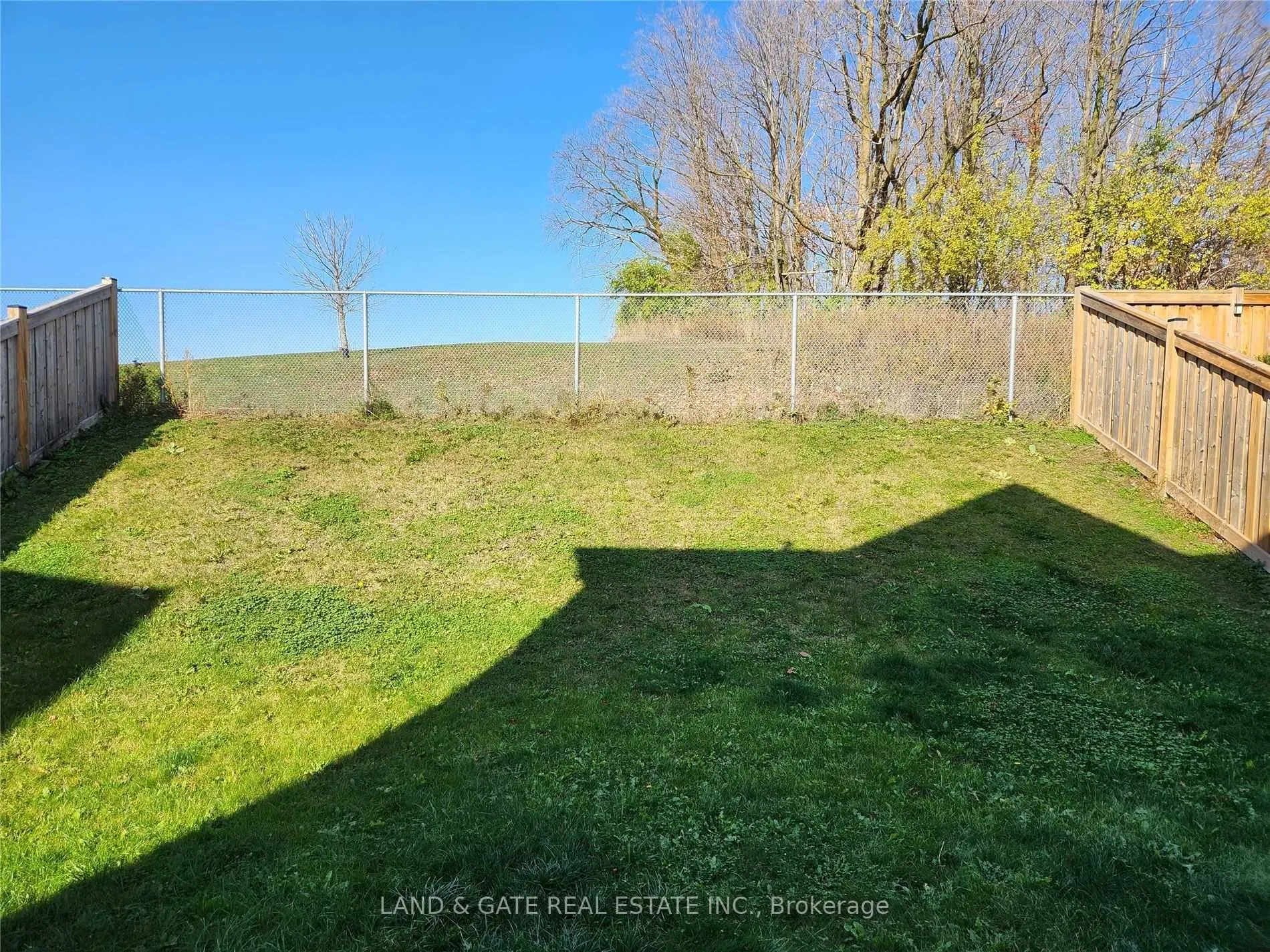 1958 Cocklin Crescent