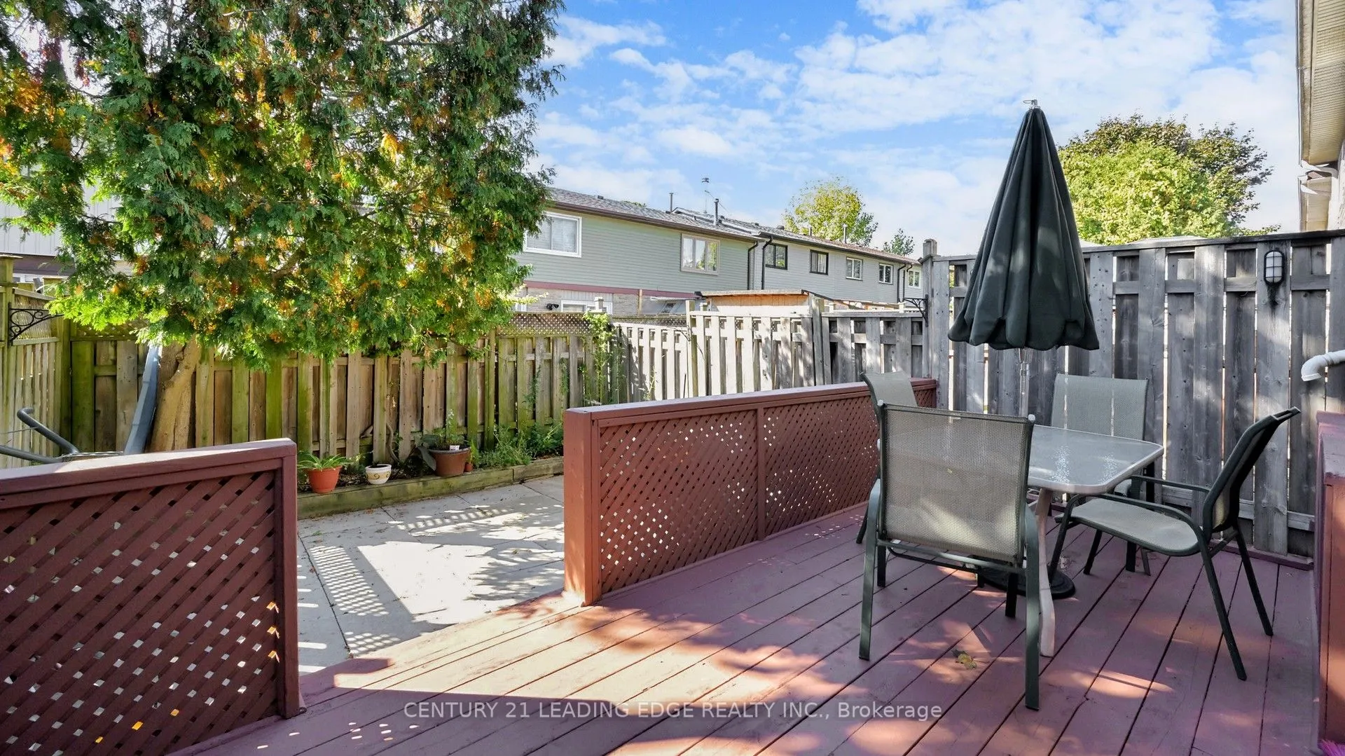 101 Red River Crescent