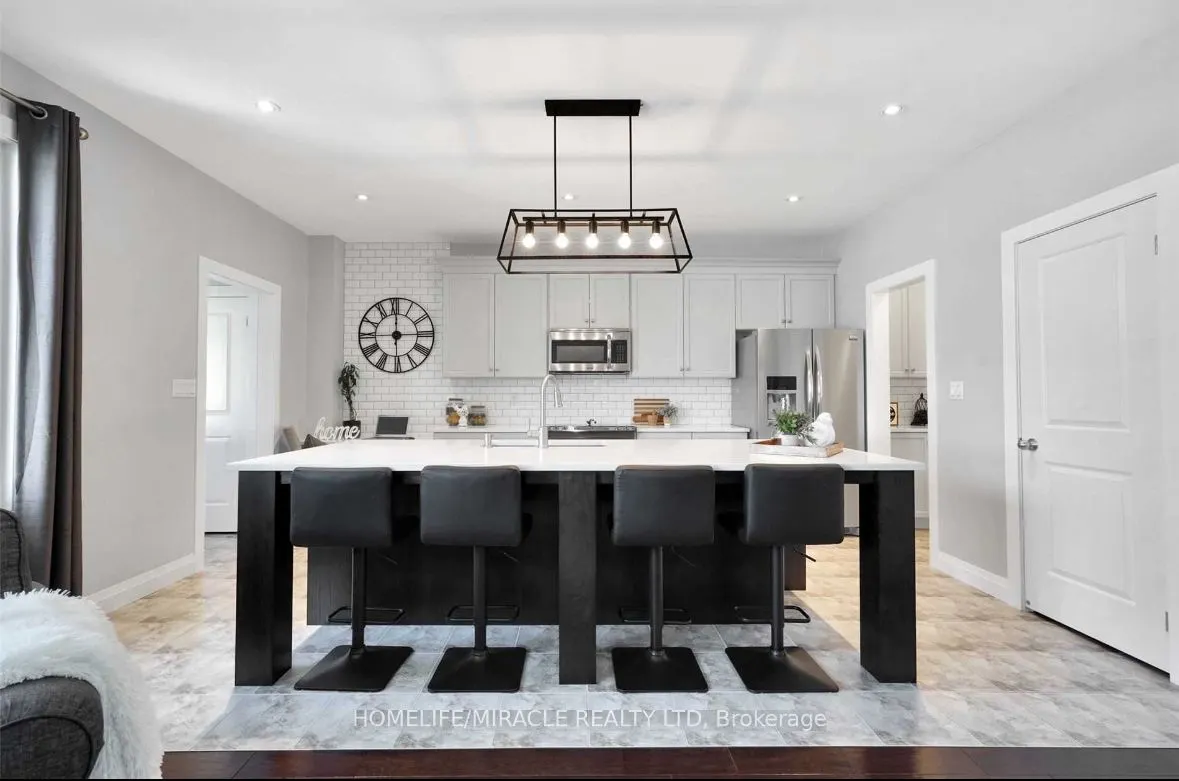 50 Murray Tabb Street