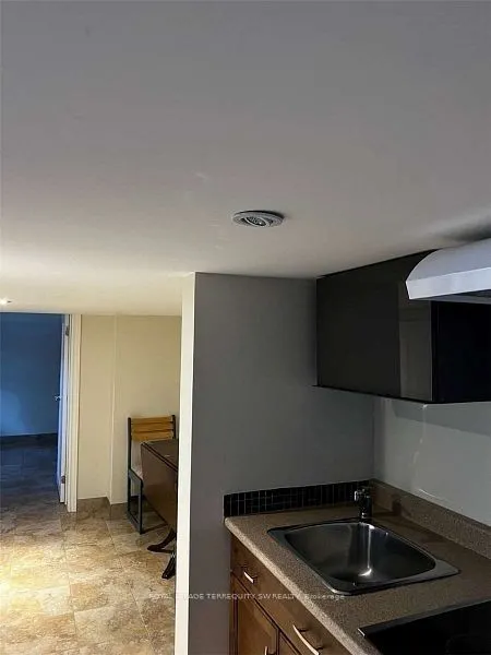 360 East Avenue, #Lower