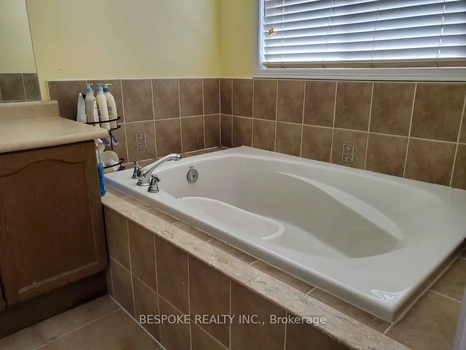 34B Massie St Street