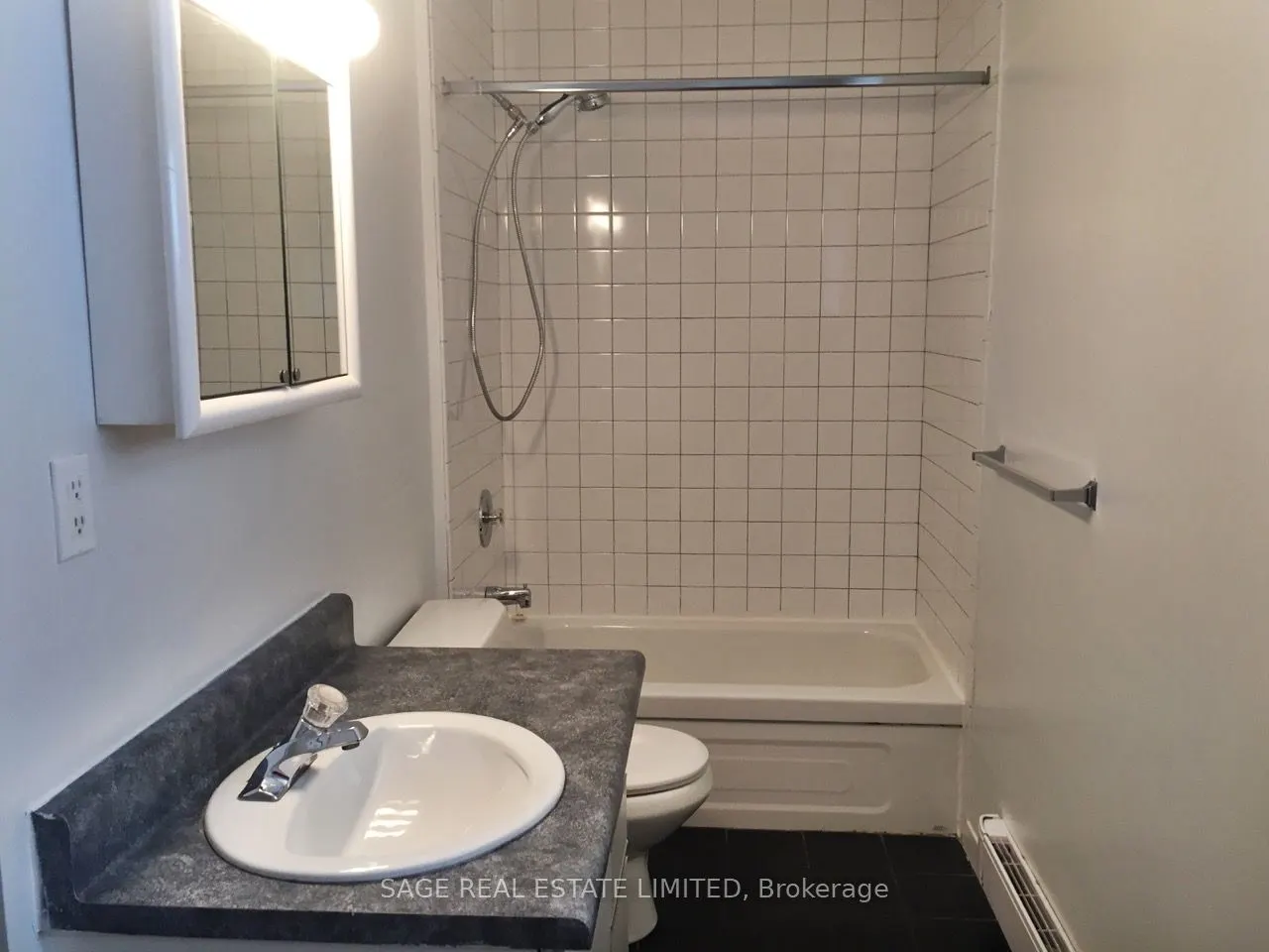 222 Kenilworth Avenue, #B