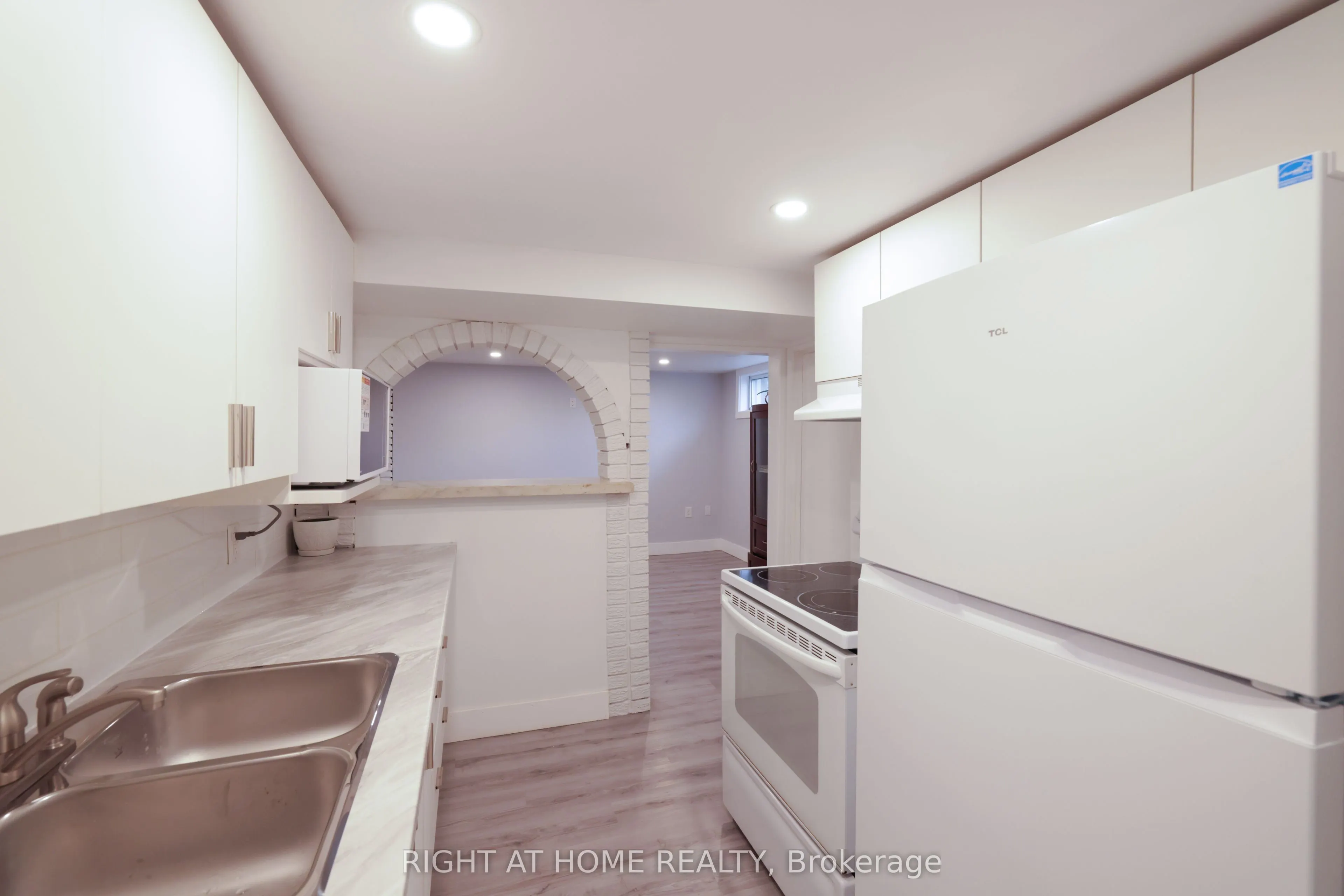 72 Claymore Crescent