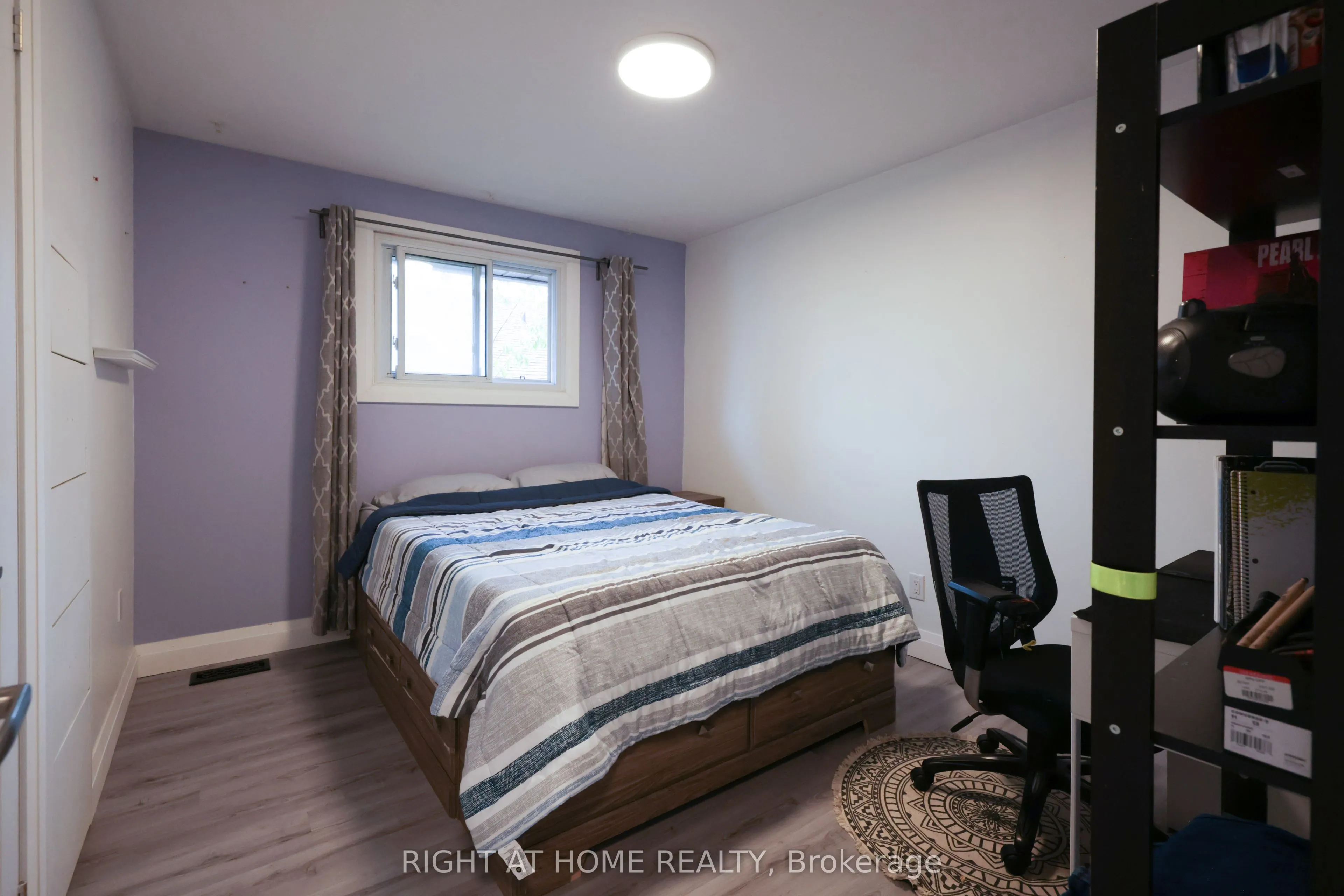 72 Claymore Crescent