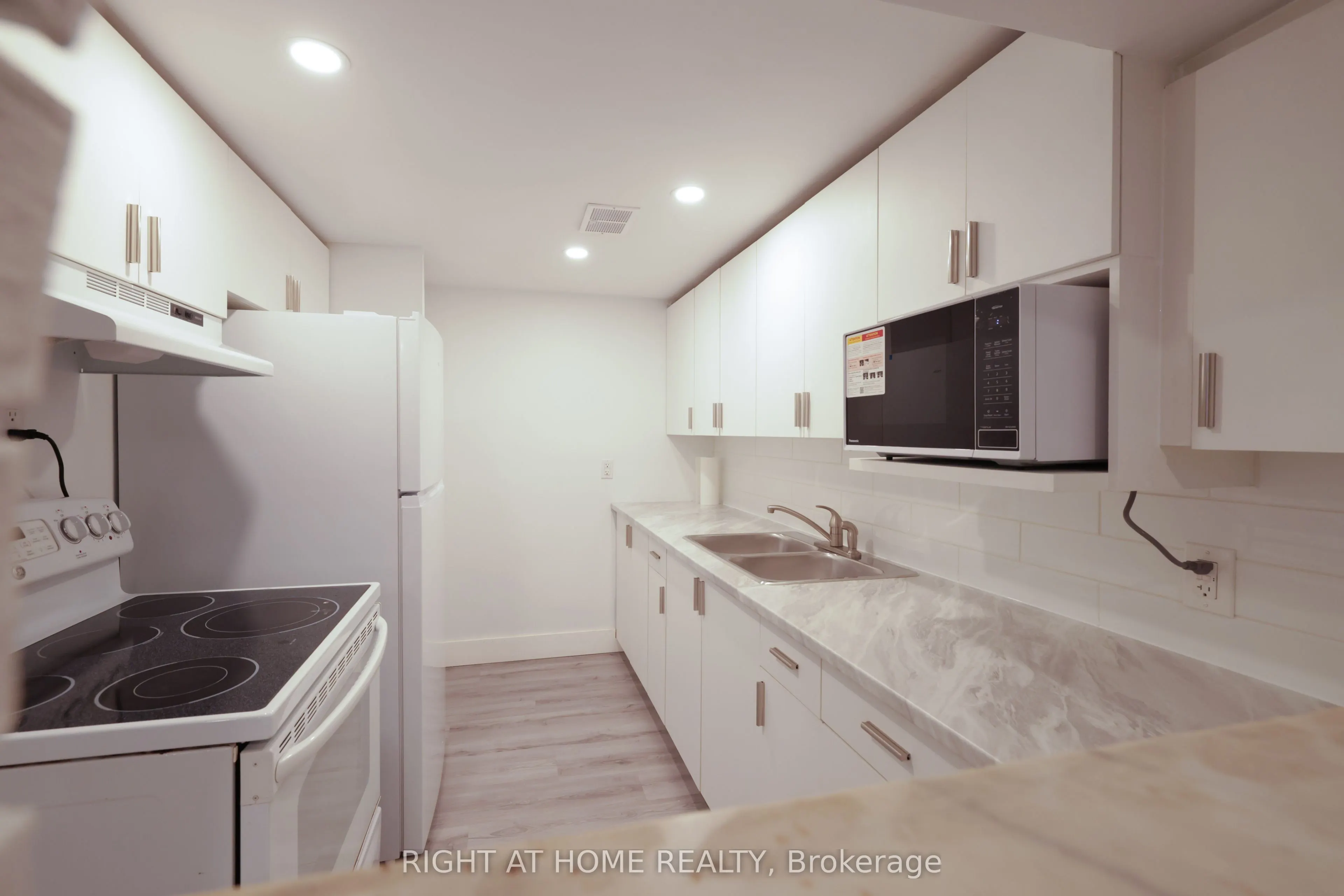 72 Claymore Crescent