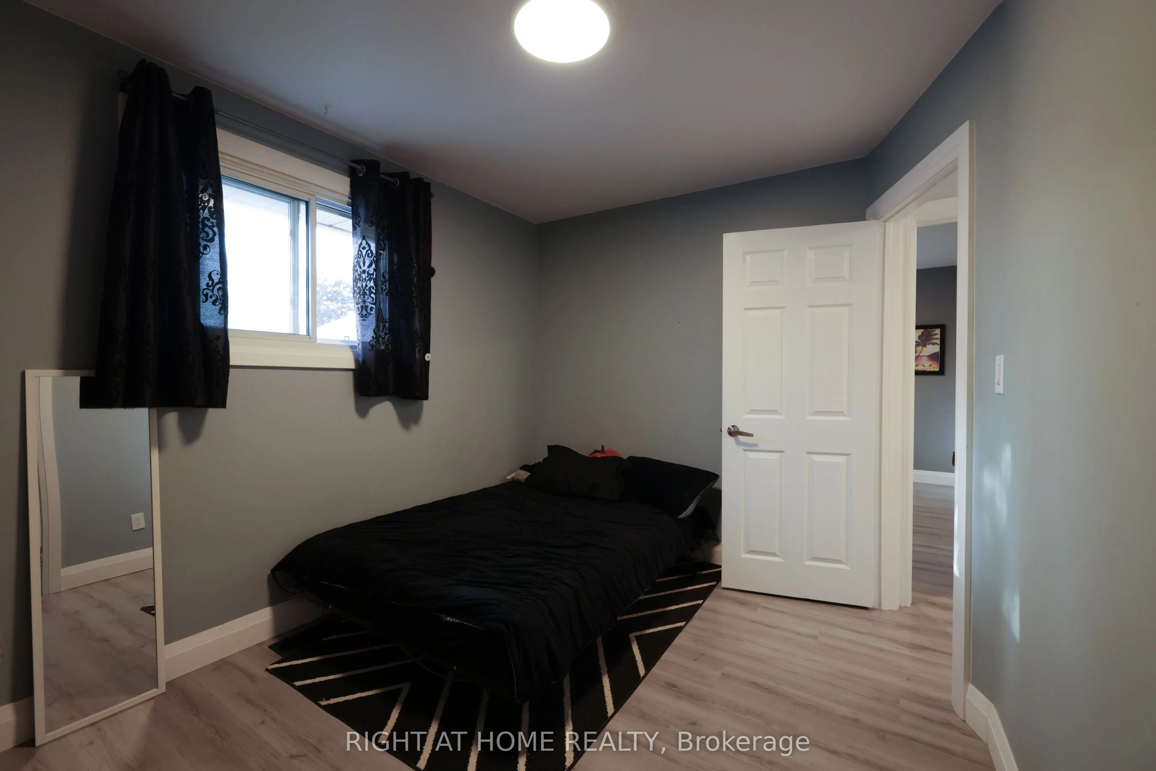 72 Claymore Crescent