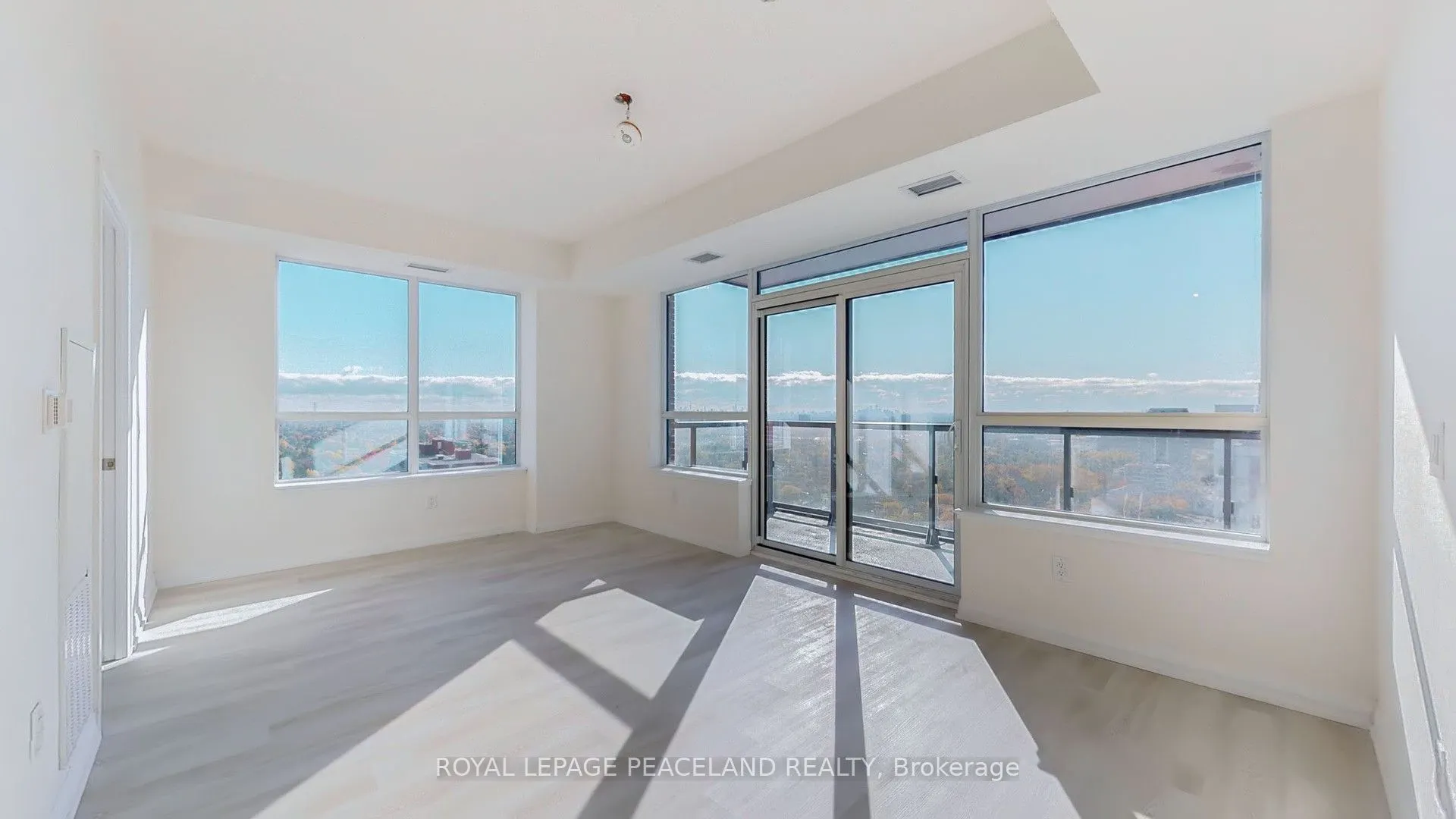 3260 Sheppard Avenue E, #2209