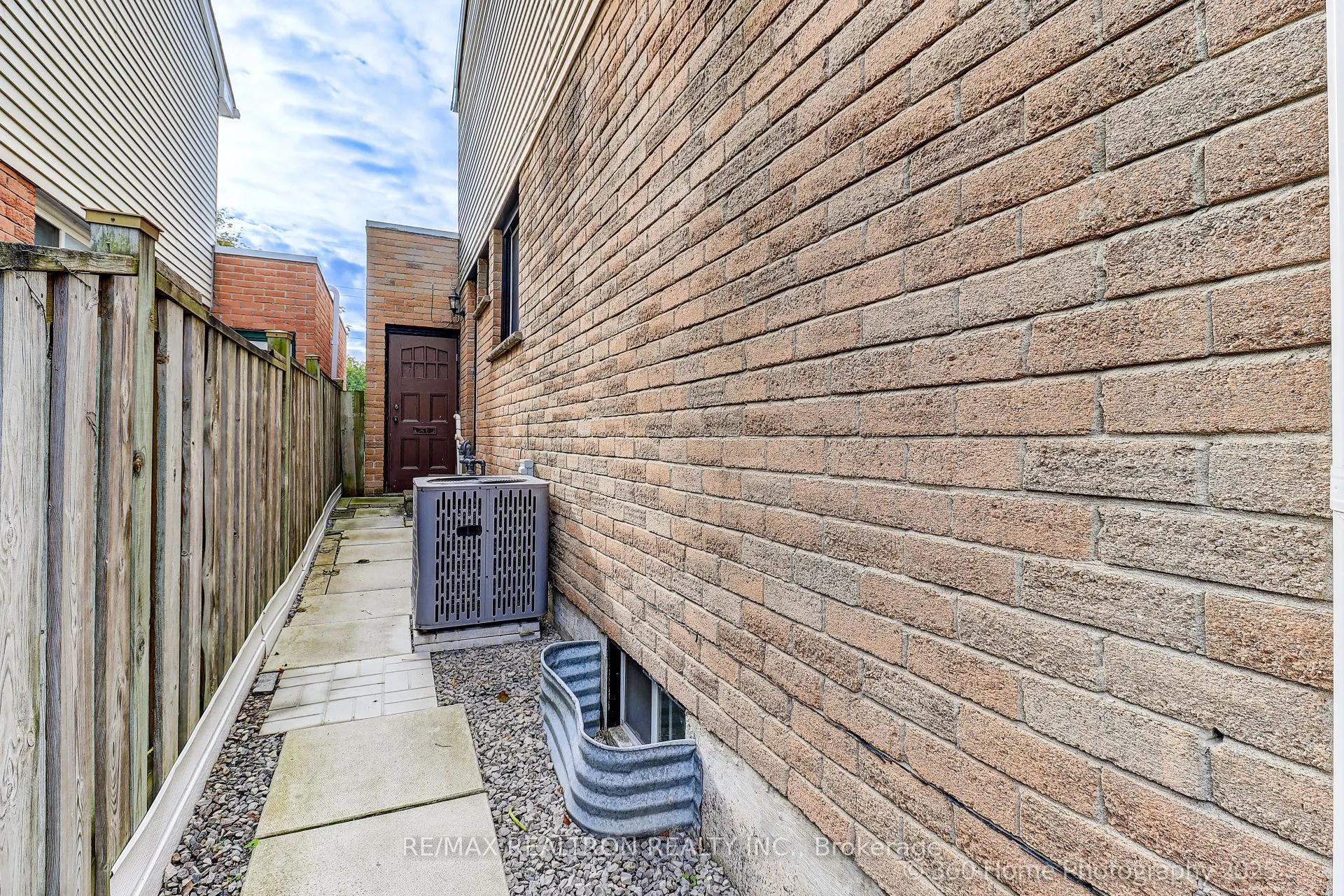 51 Campania Crescent