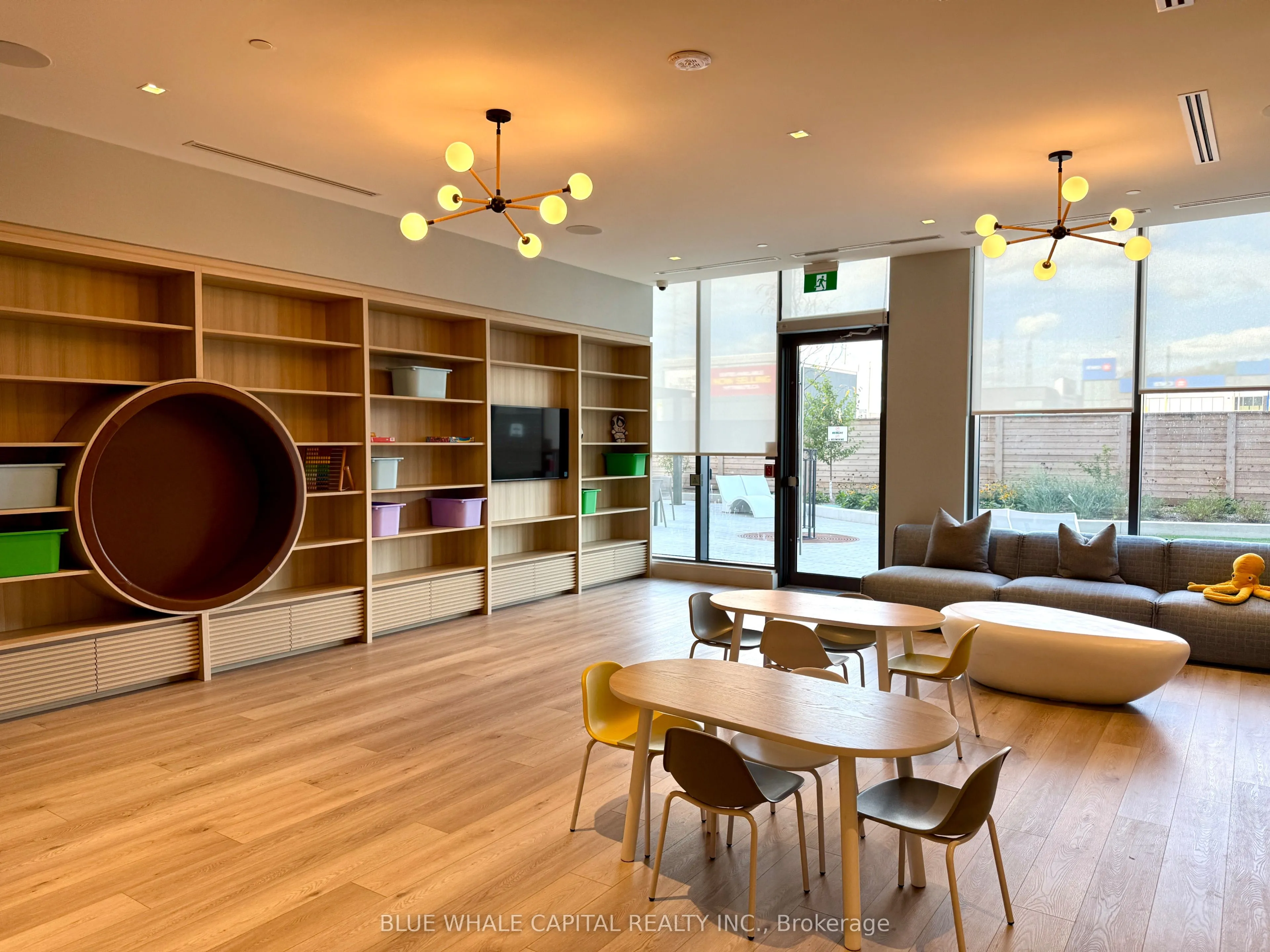 2545 Simcoe Street N, #1440