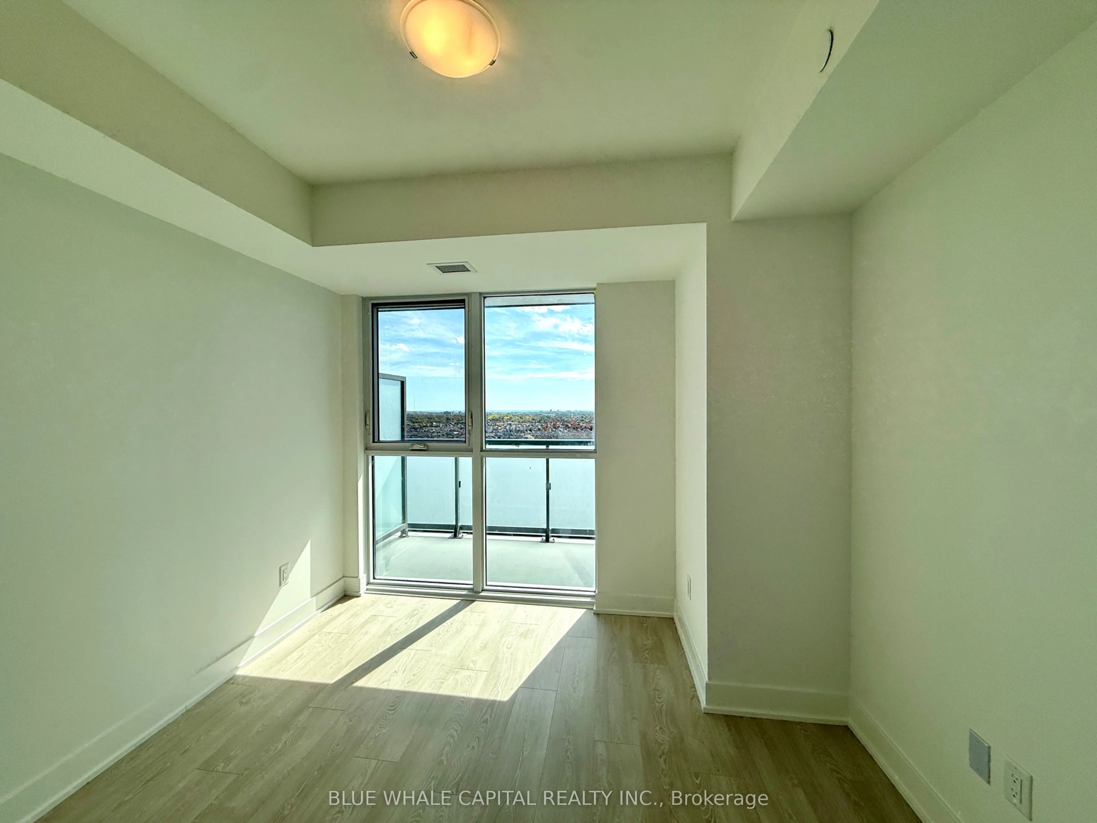 2545 Simcoe Street N, #1440