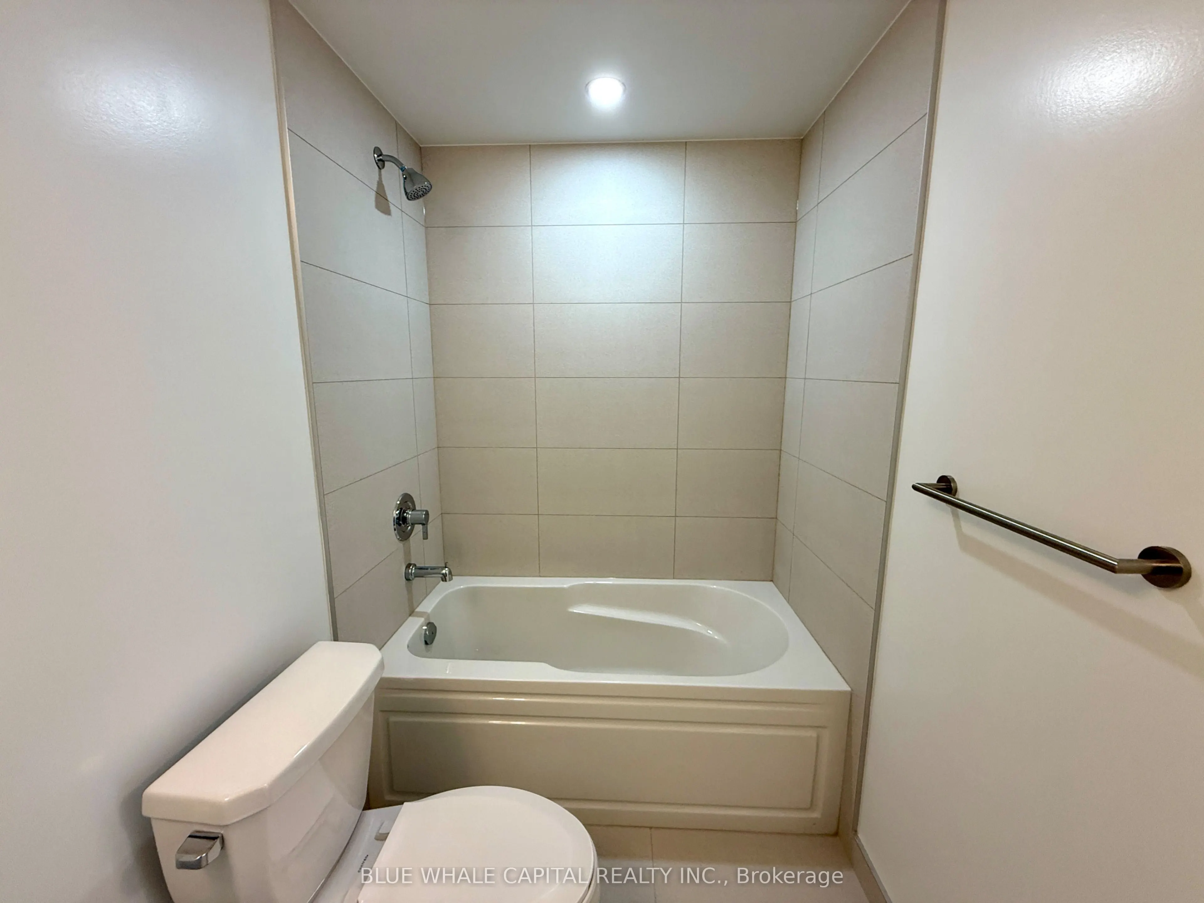 2545 Simcoe Street N, #1440