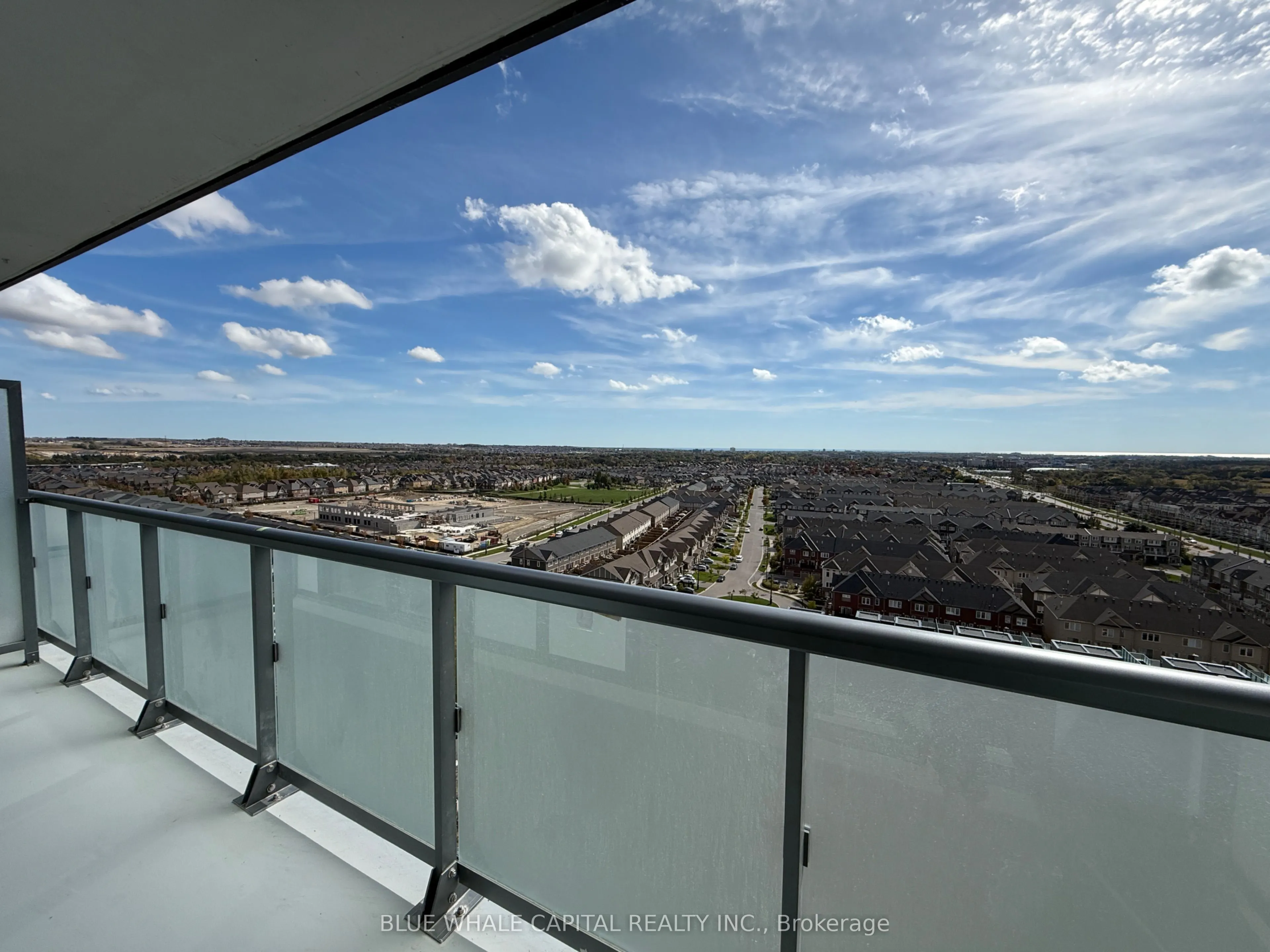 2545 Simcoe Street N, #1440