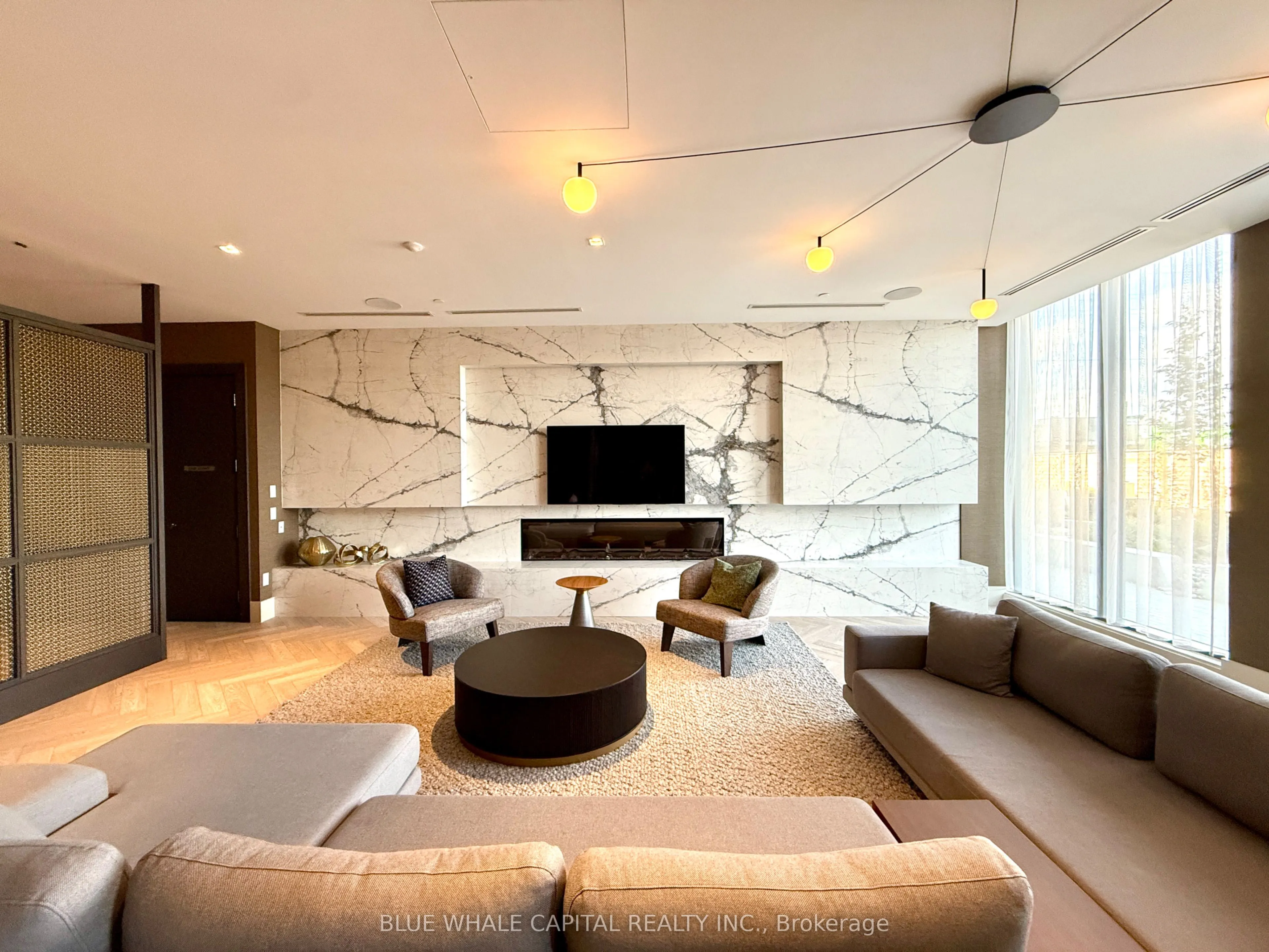 2545 Simcoe Street N, #1440