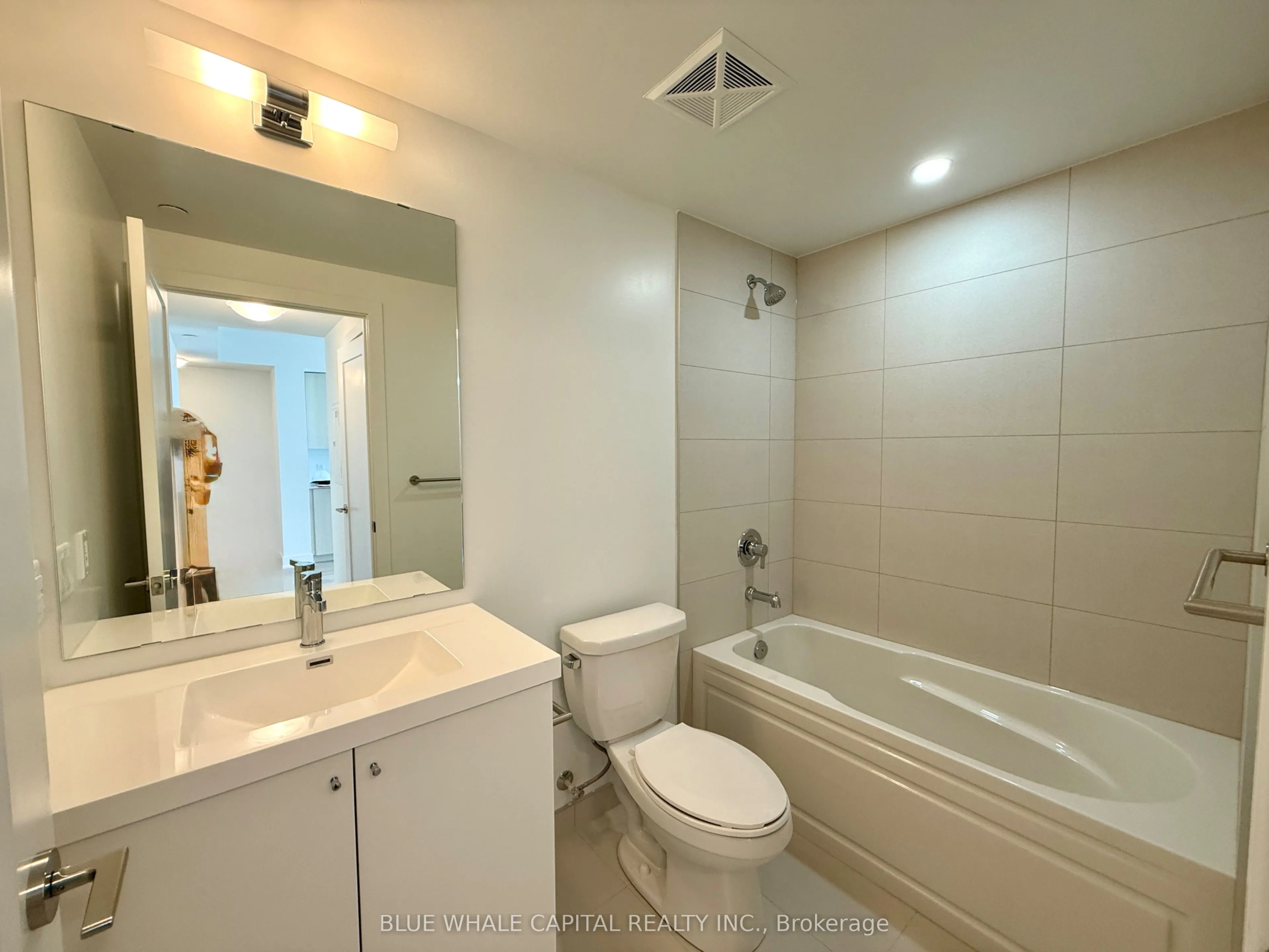 2545 Simcoe Street N, #1440