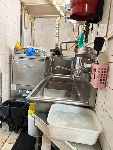 4401 Sheppard Avenue E