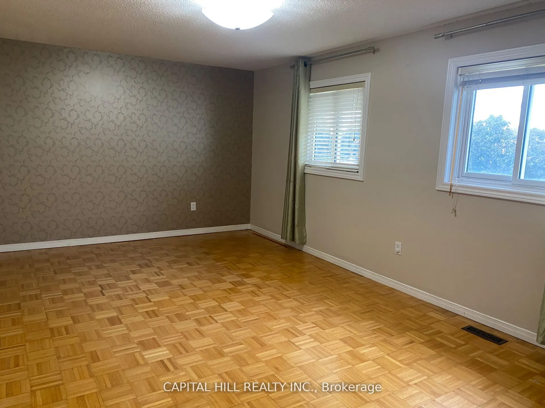 34 Allard Avenue #Main Floor