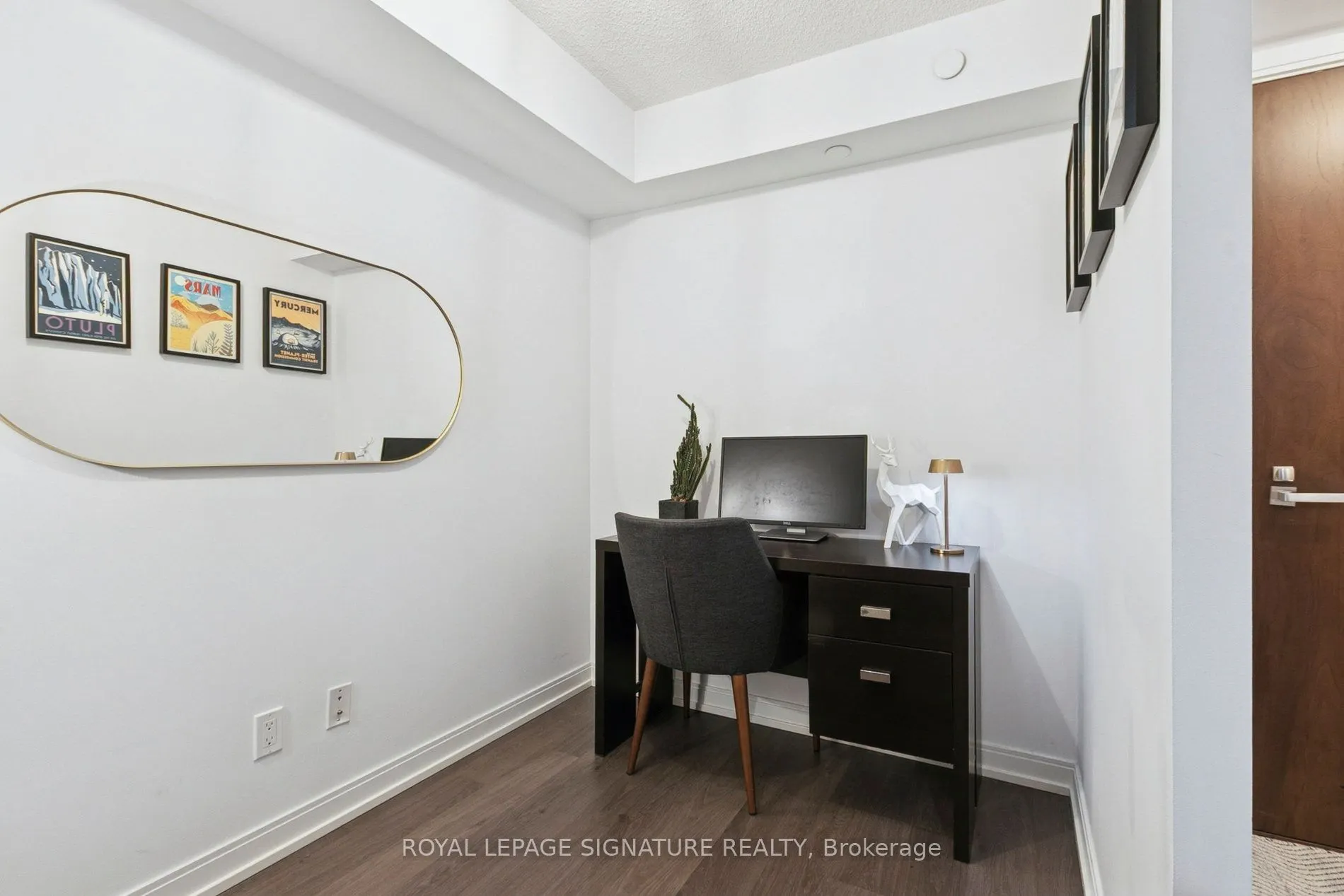 255 Village green Square, #1301