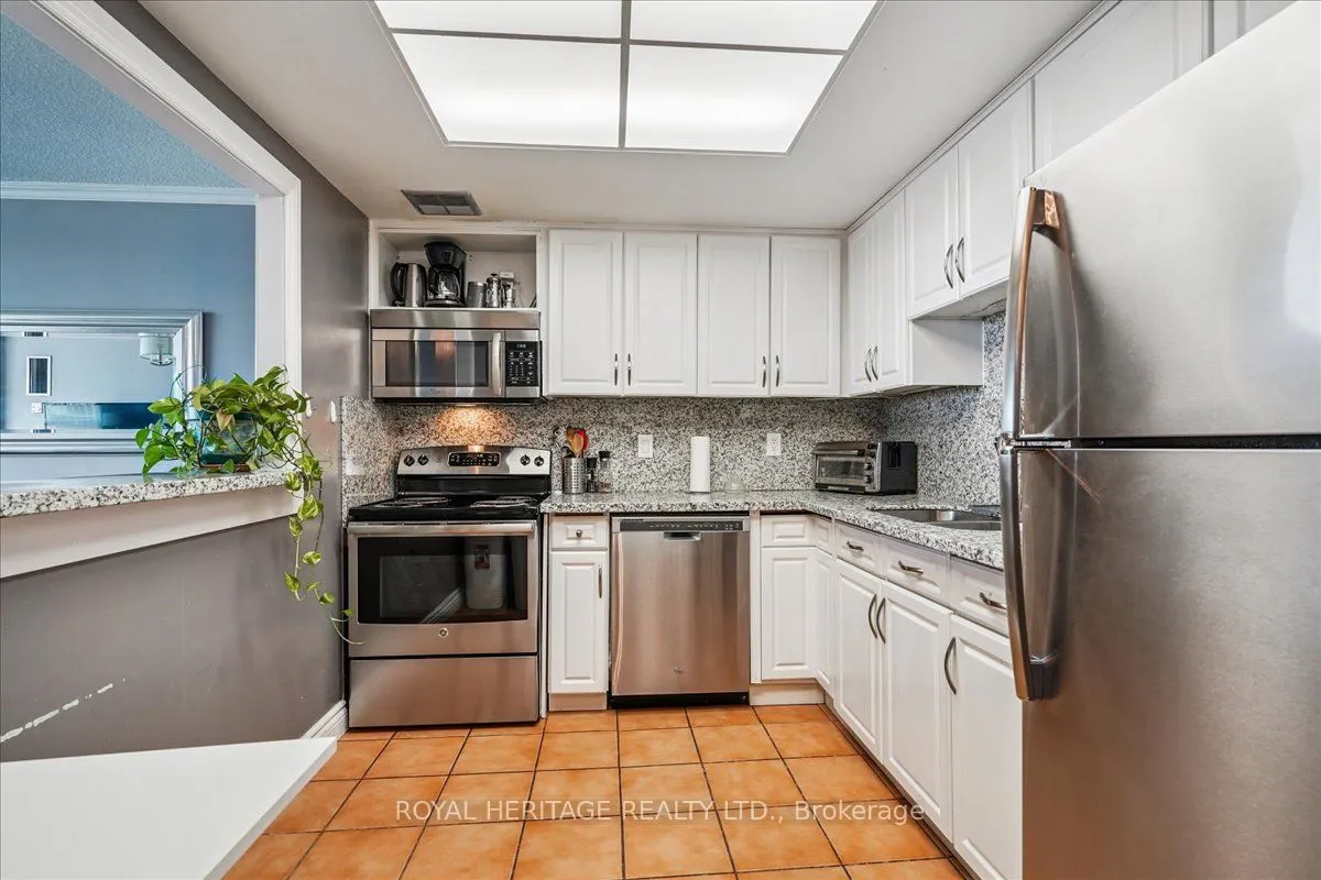 20 Dean Park Road, #1116