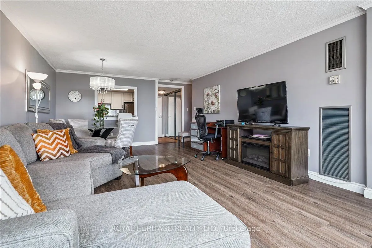 20 Dean Park Road, #1116