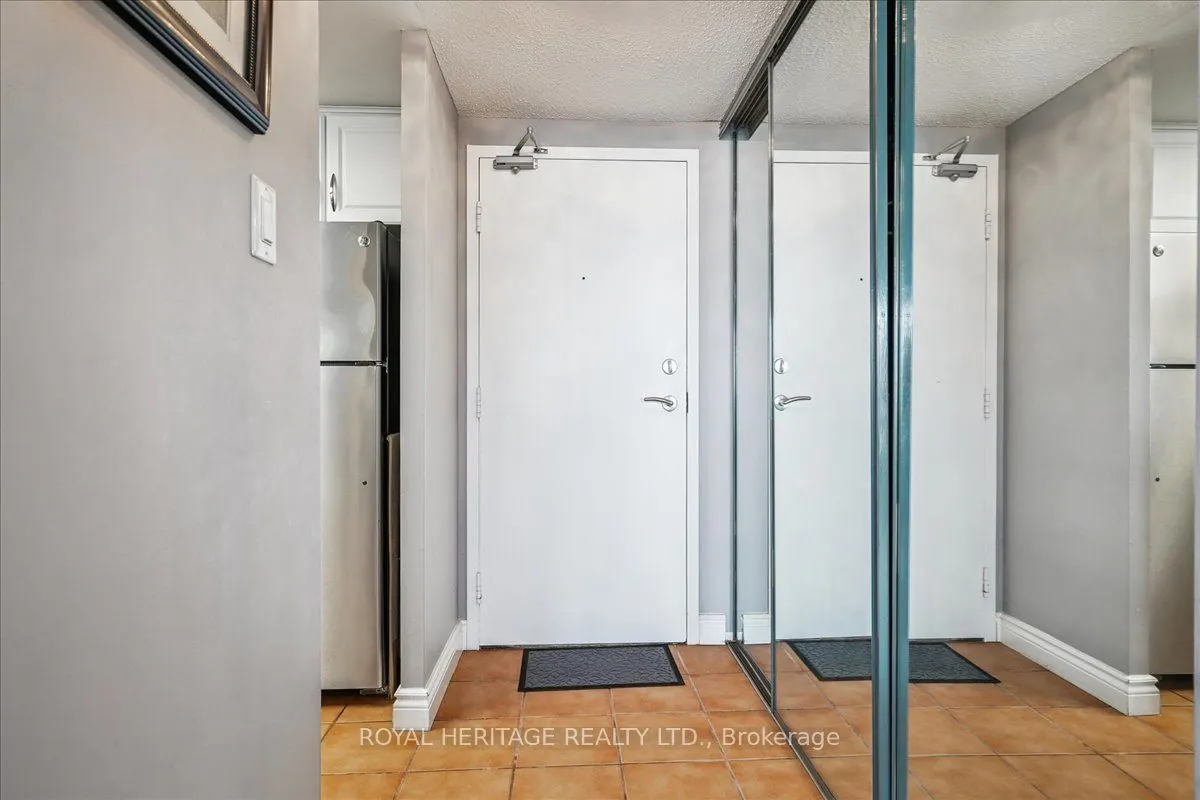 20 Dean Park Road, #1116