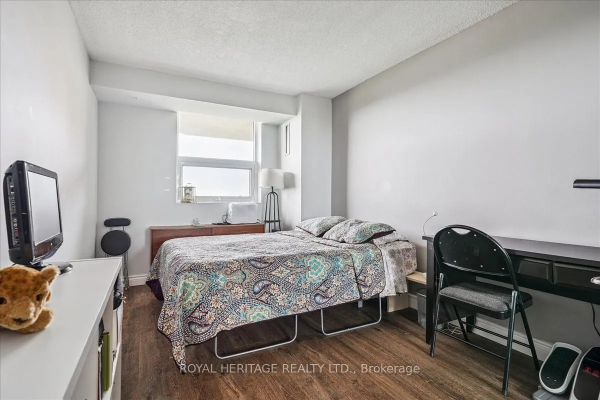 20 Dean Park Road, #1116