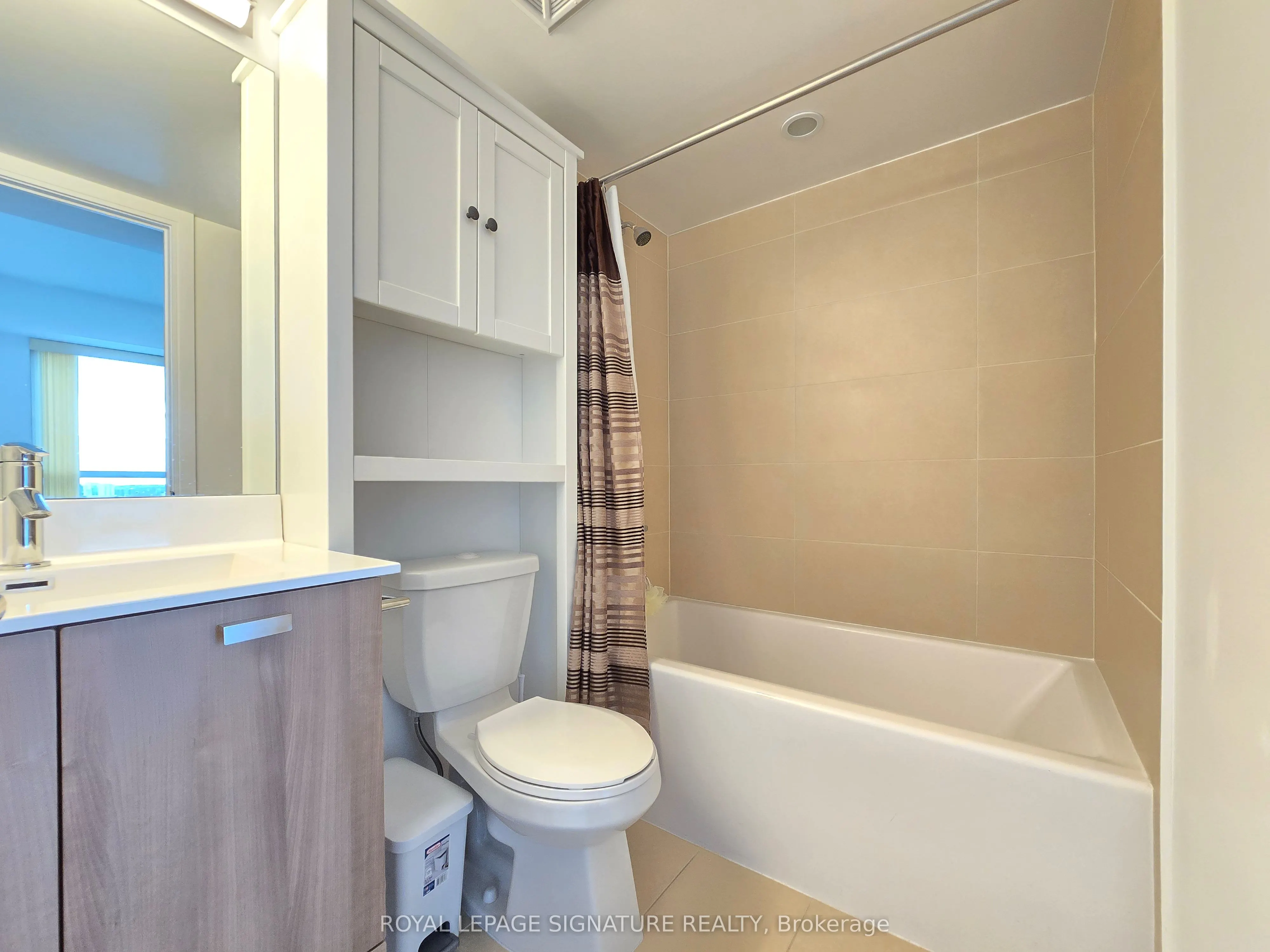 275 Village Green Square, #2616