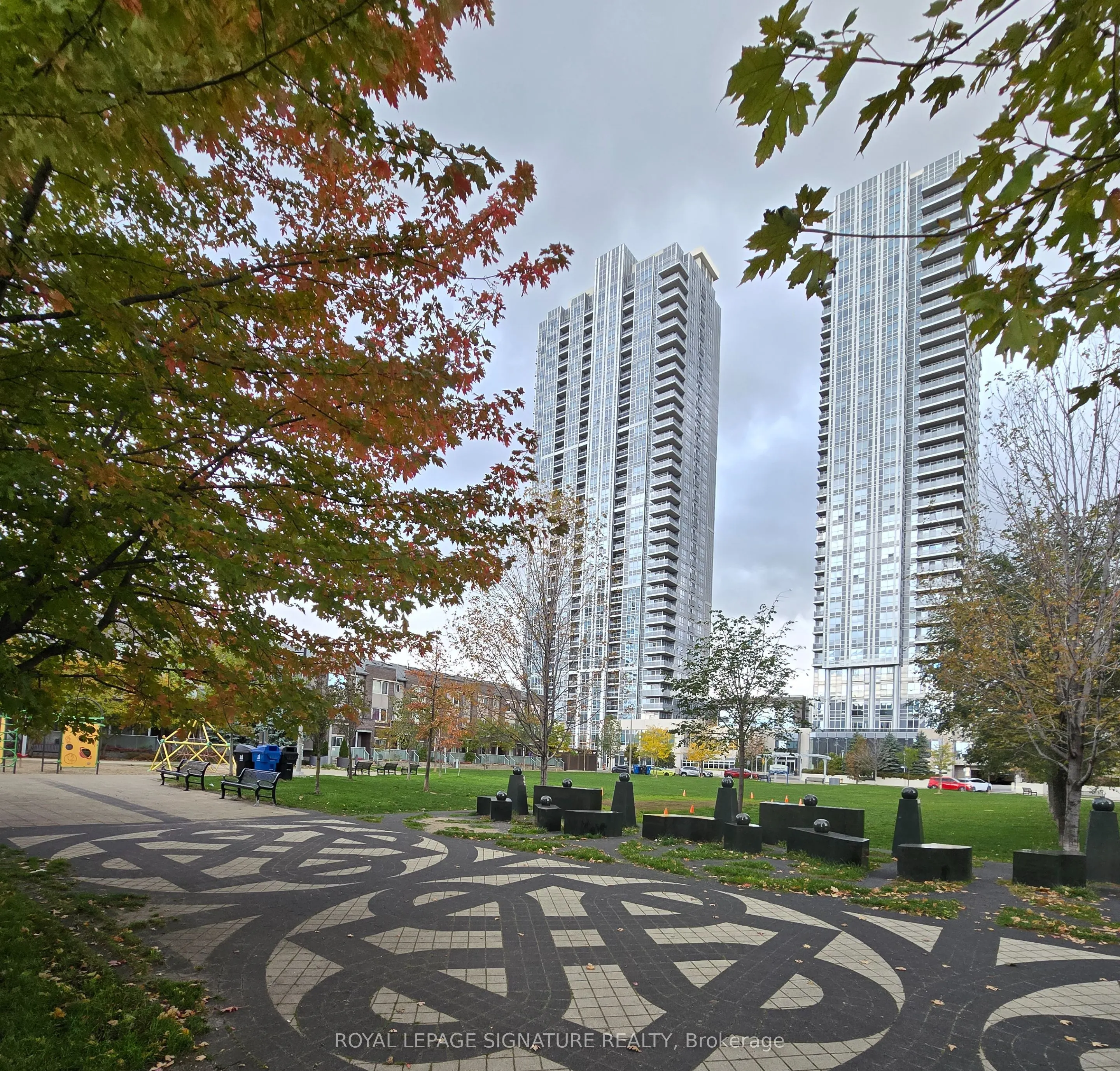 275 Village Green Square, #2616