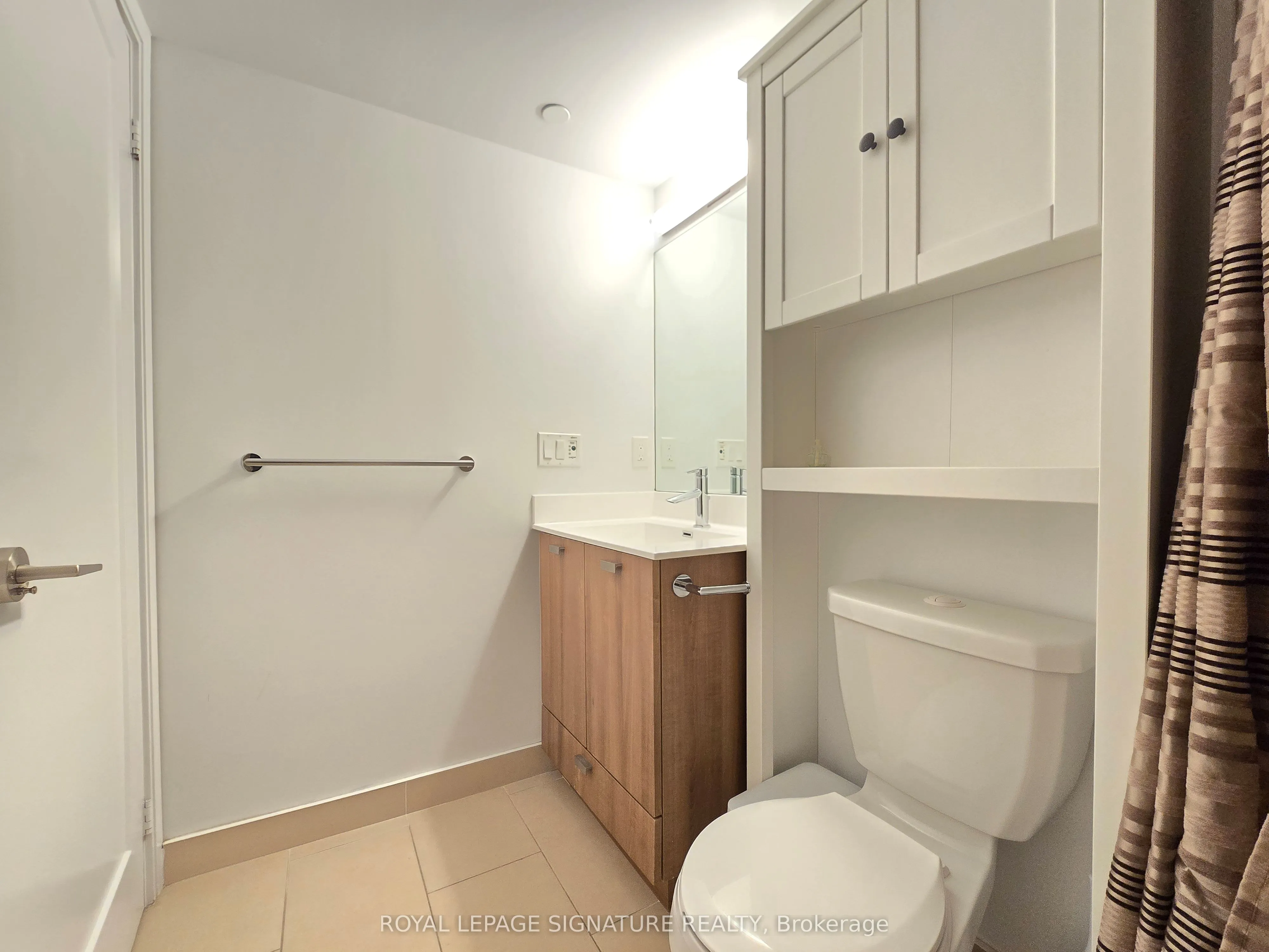 275 Village Green Square, #2616