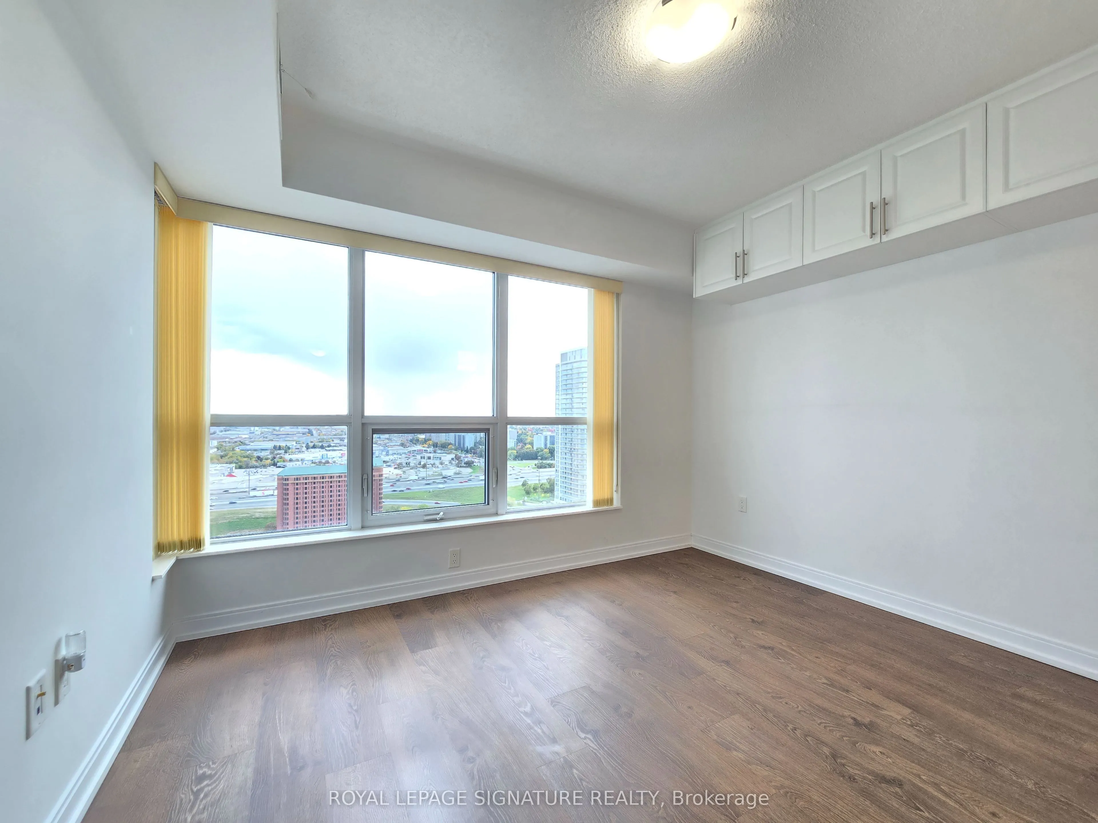 275 Village Green Square, #2616