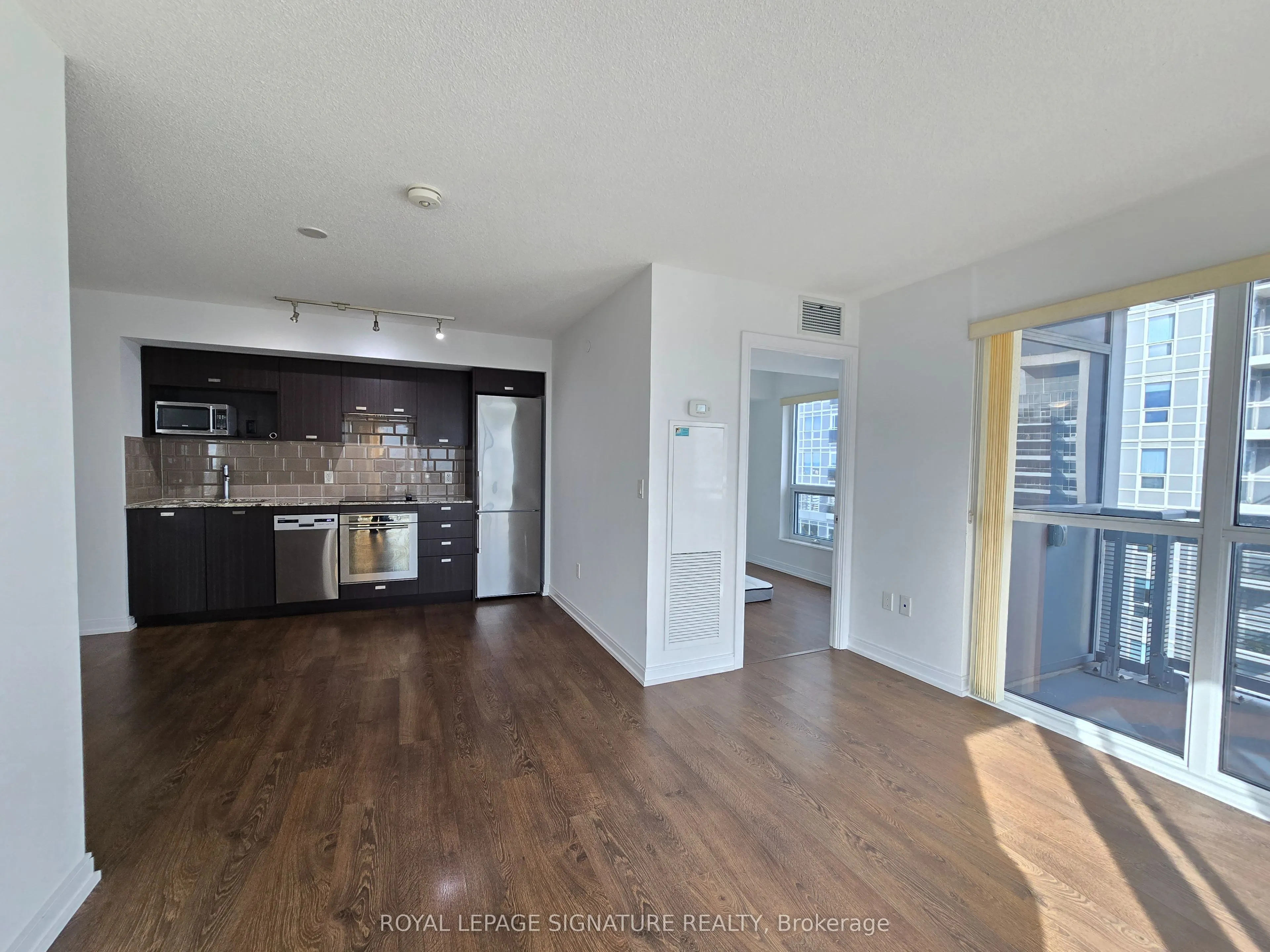 275 Village Green Square, #2616