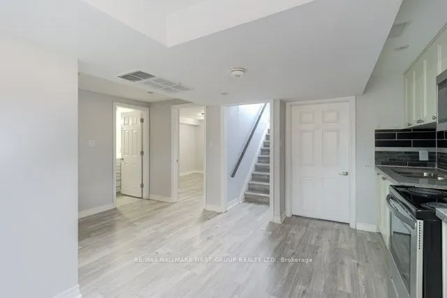 259 Stevenson Road N