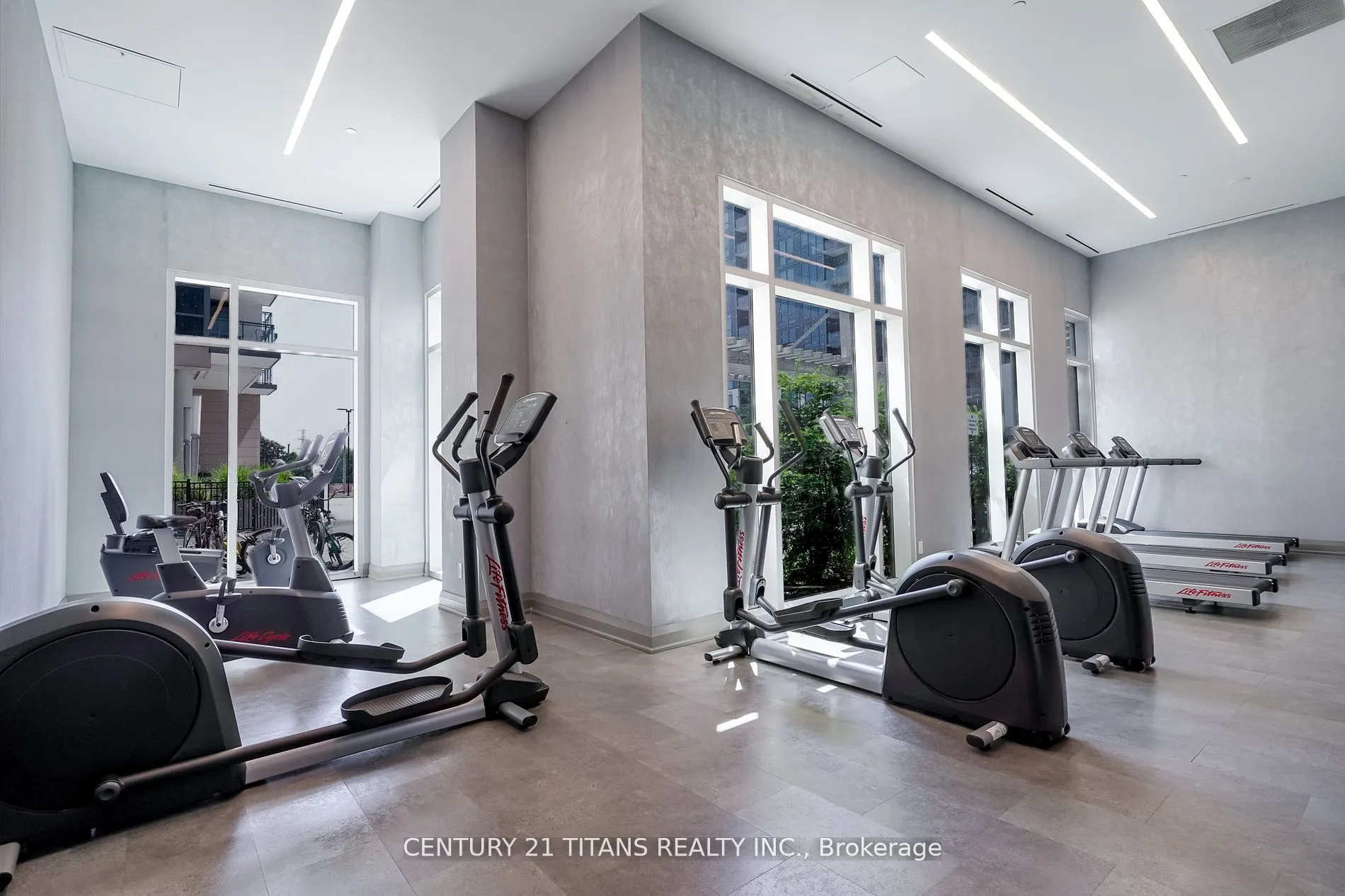 30 Meadowglen Place, #203