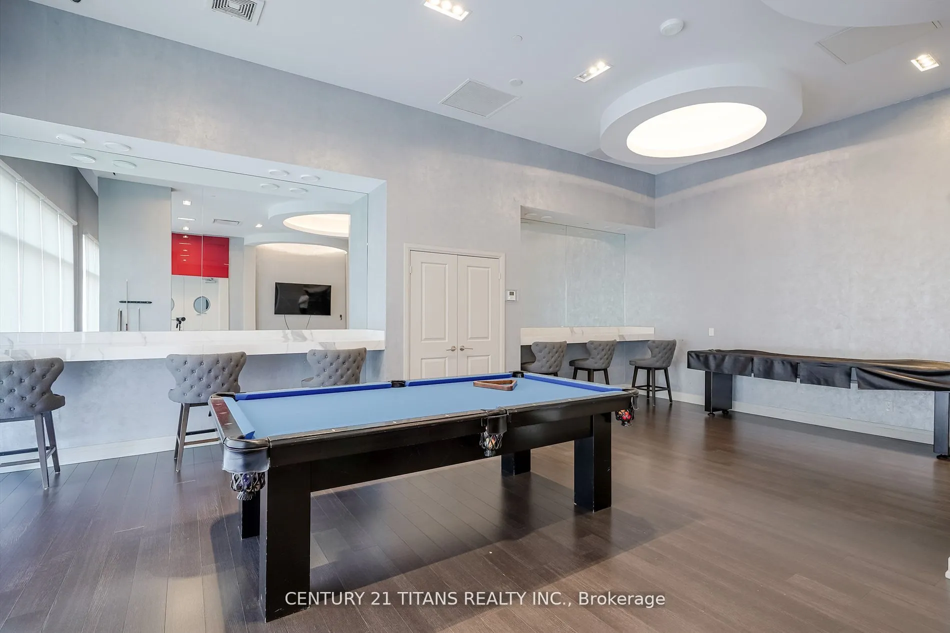 30 Meadowglen Place, #203