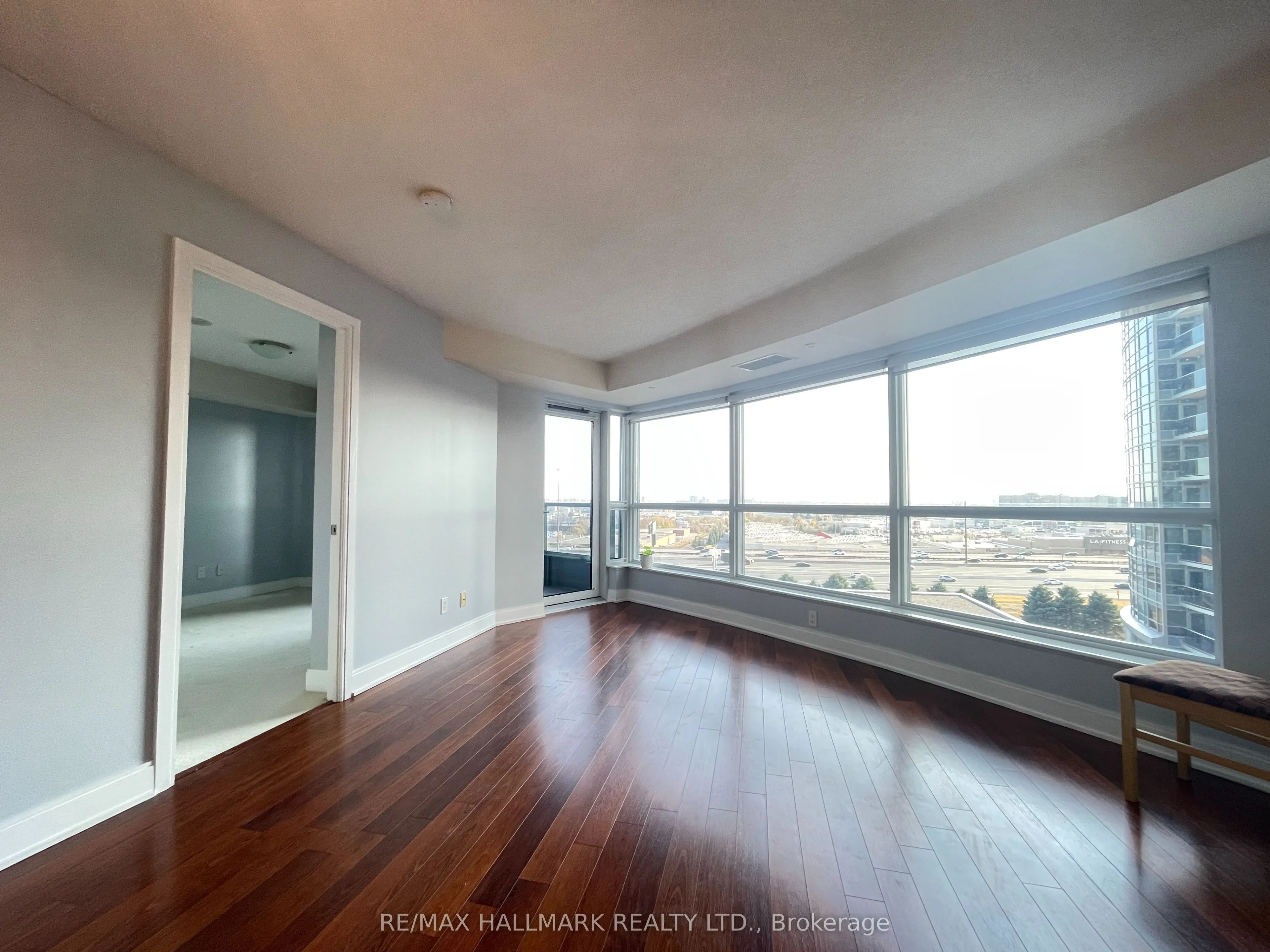 135 Village Green Square, #1018