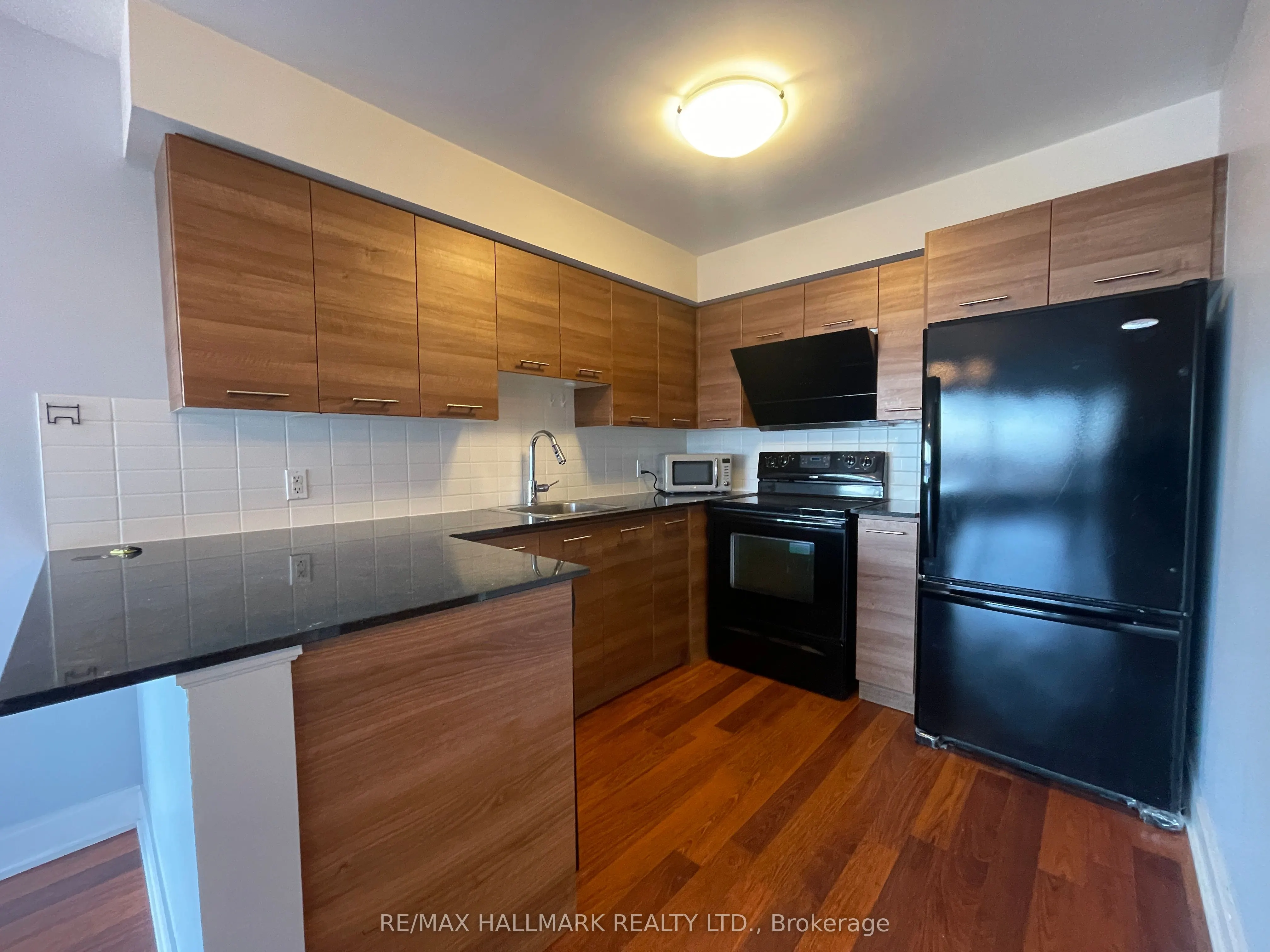 135 Village Green Square, #1018