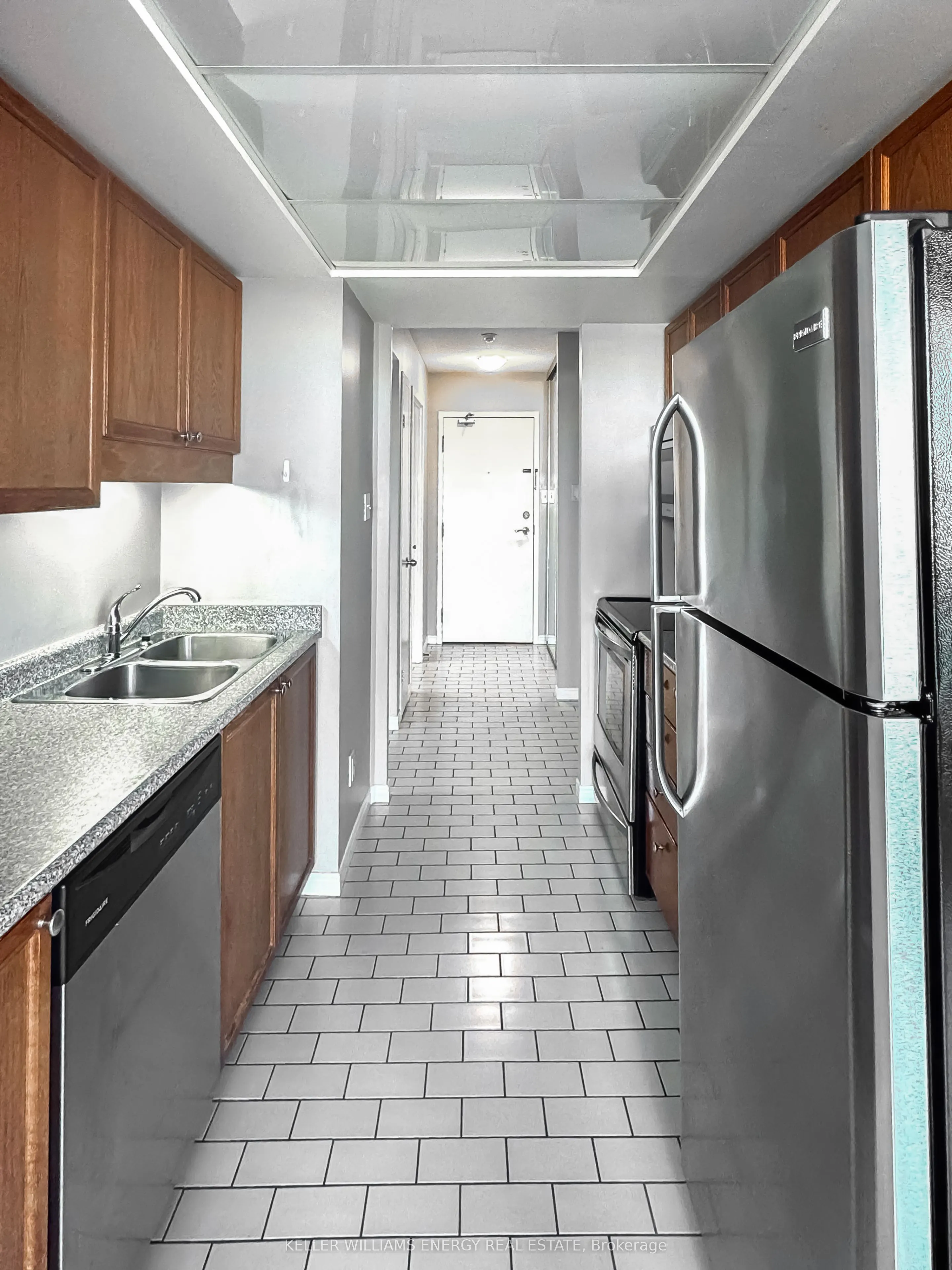 360 Watson Street W, #508