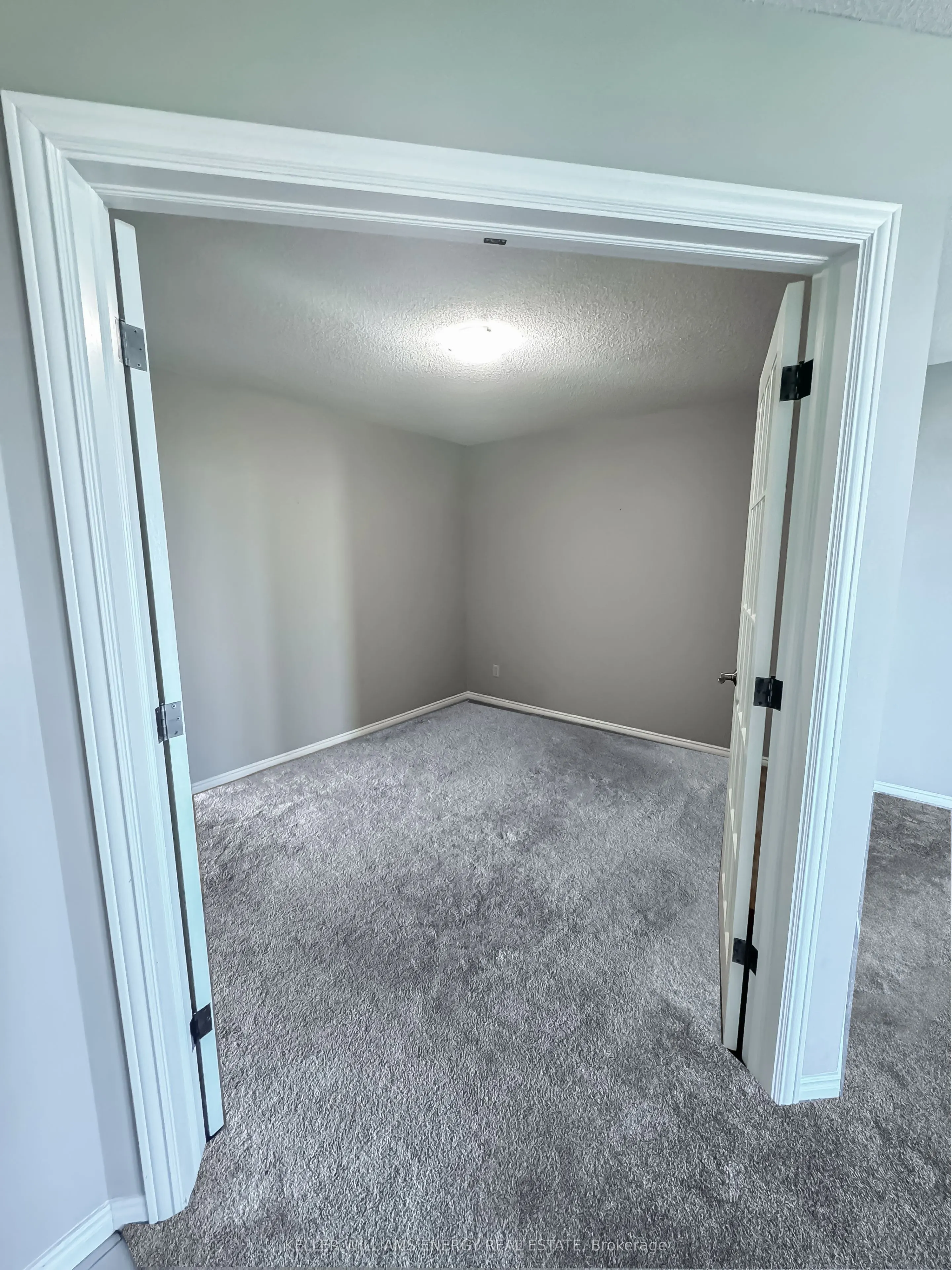 360 Watson Street W, #508