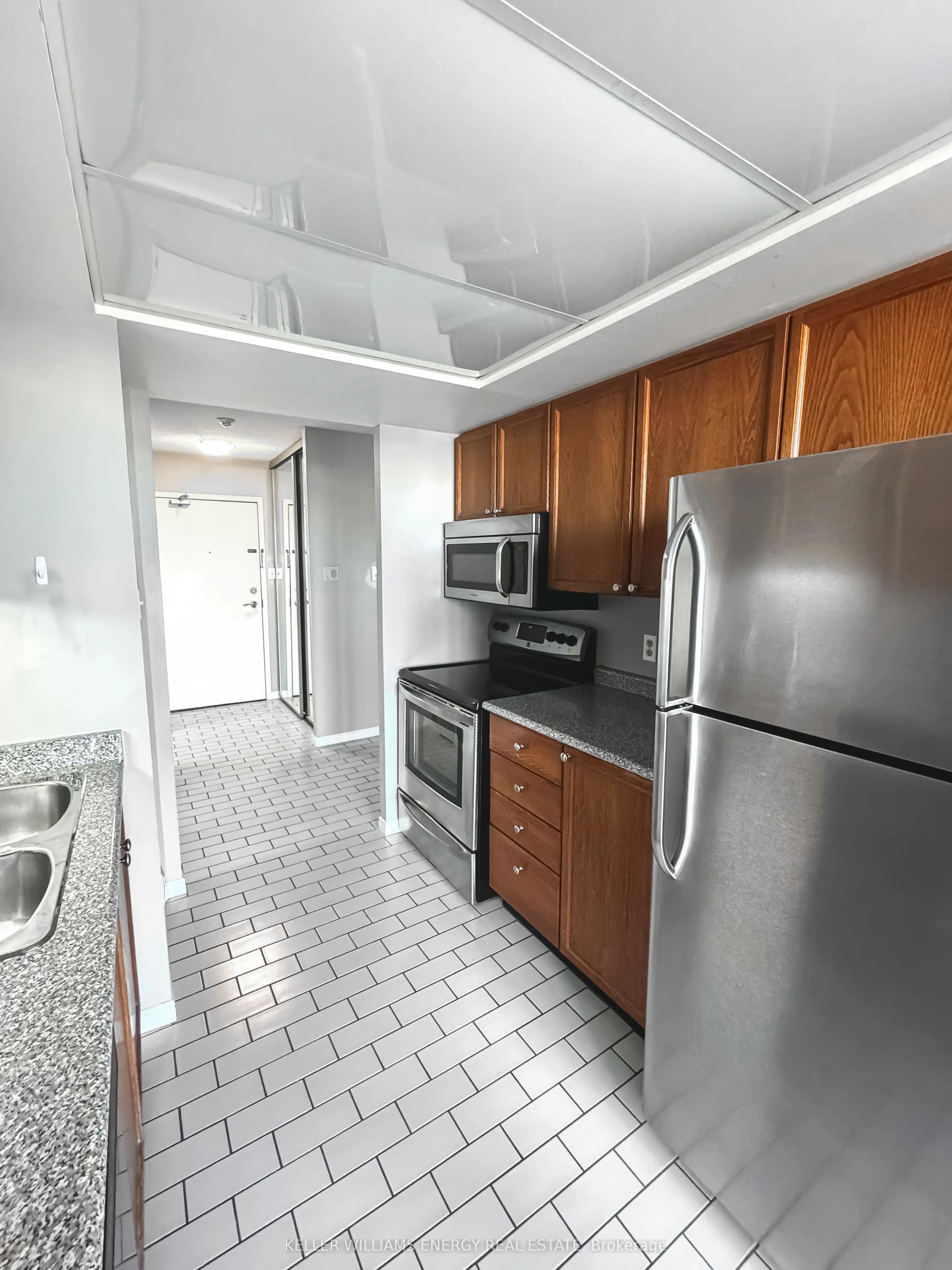 360 Watson Street W, #508