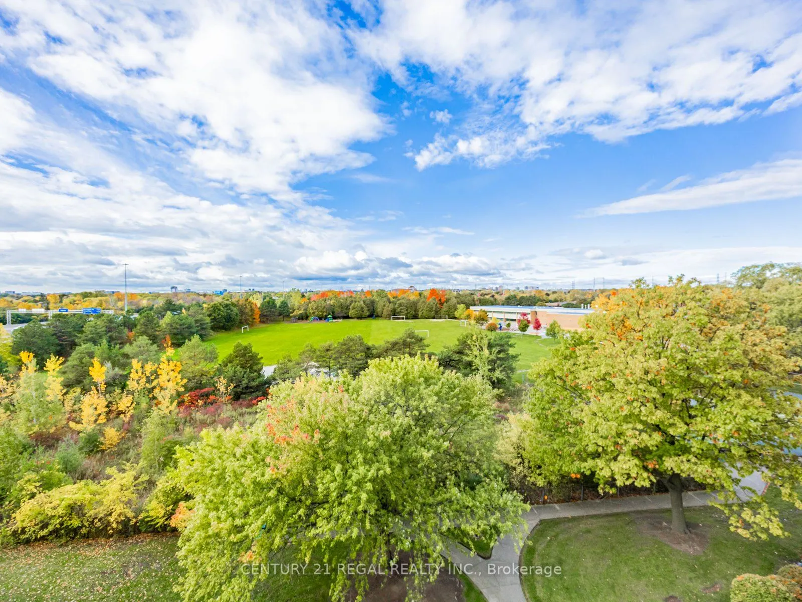 20 Dean Park Road, #601