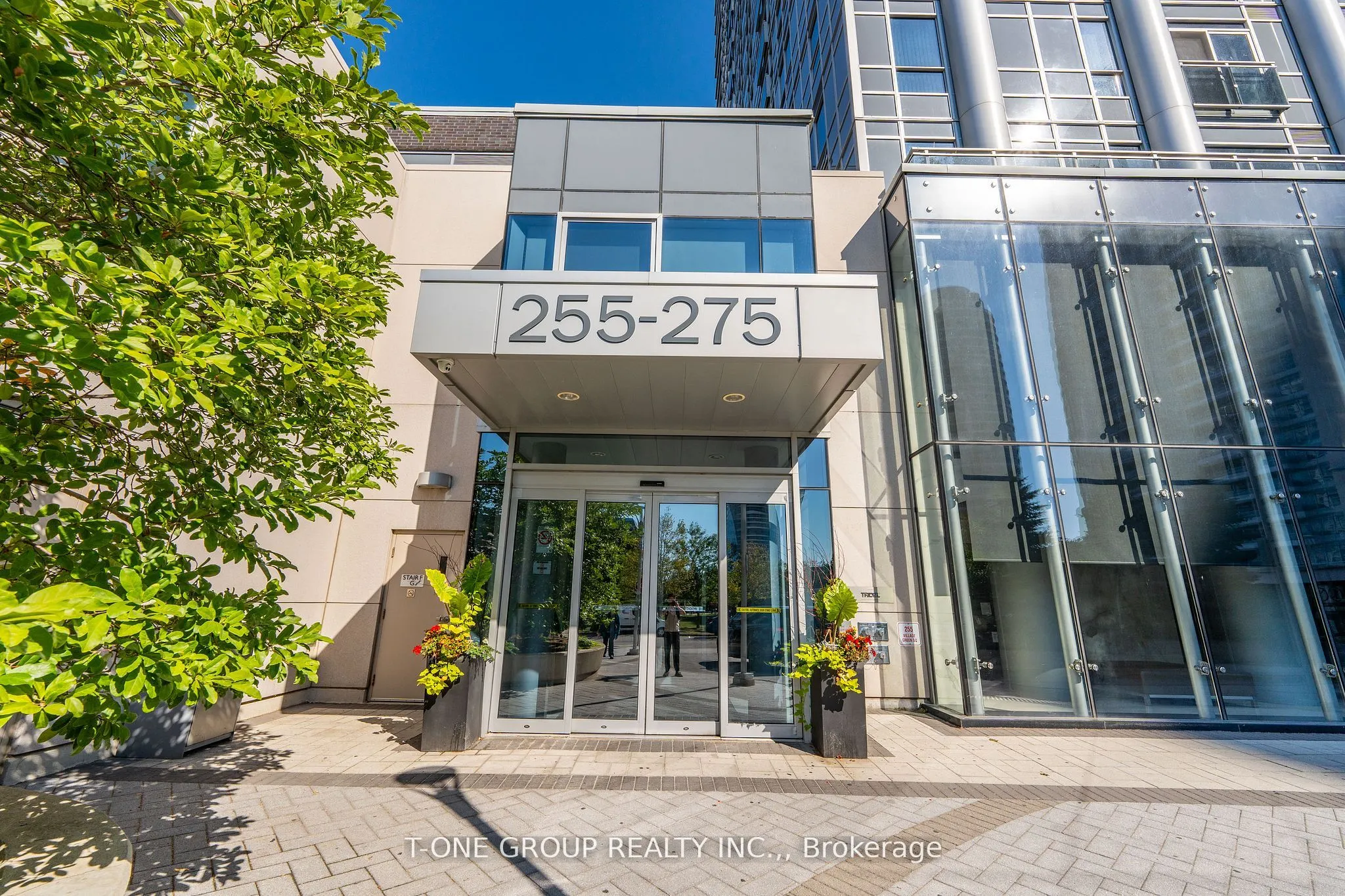 255 Village Green Square, #1003