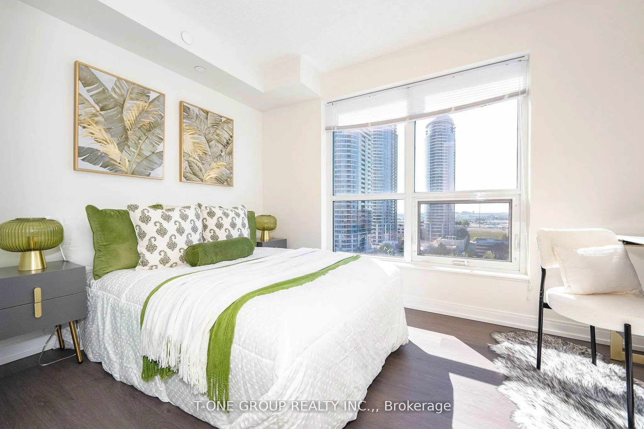 255 Village Green Square, #1003