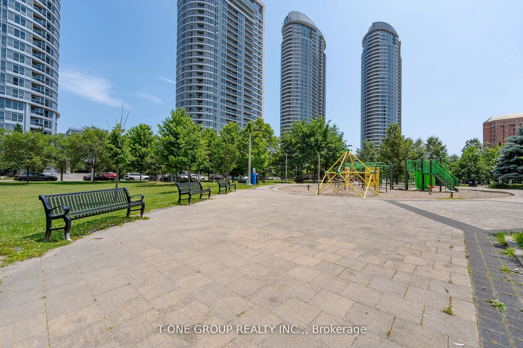 255 Village Green Square, #1003