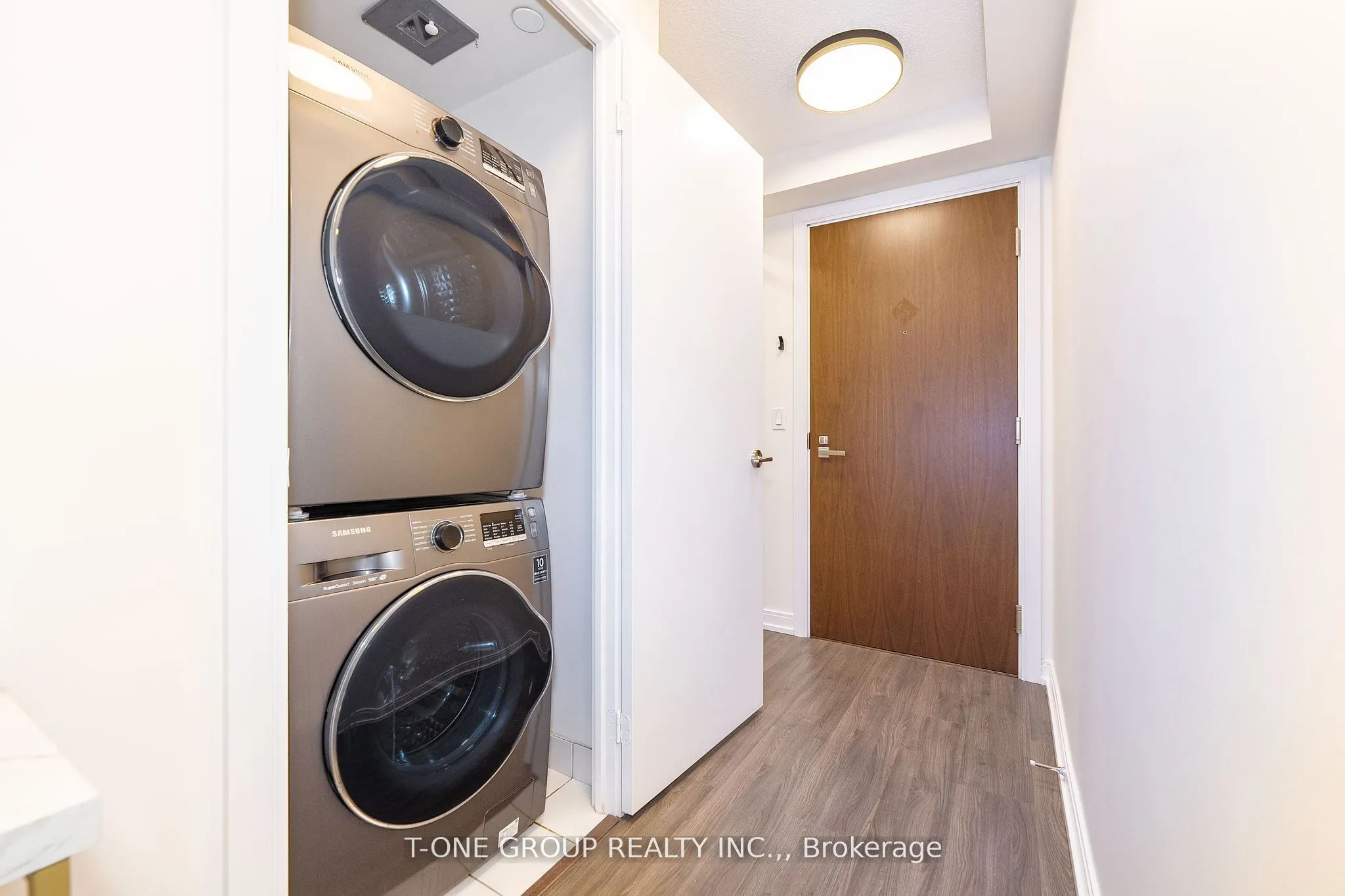 255 Village Green Square, #1003