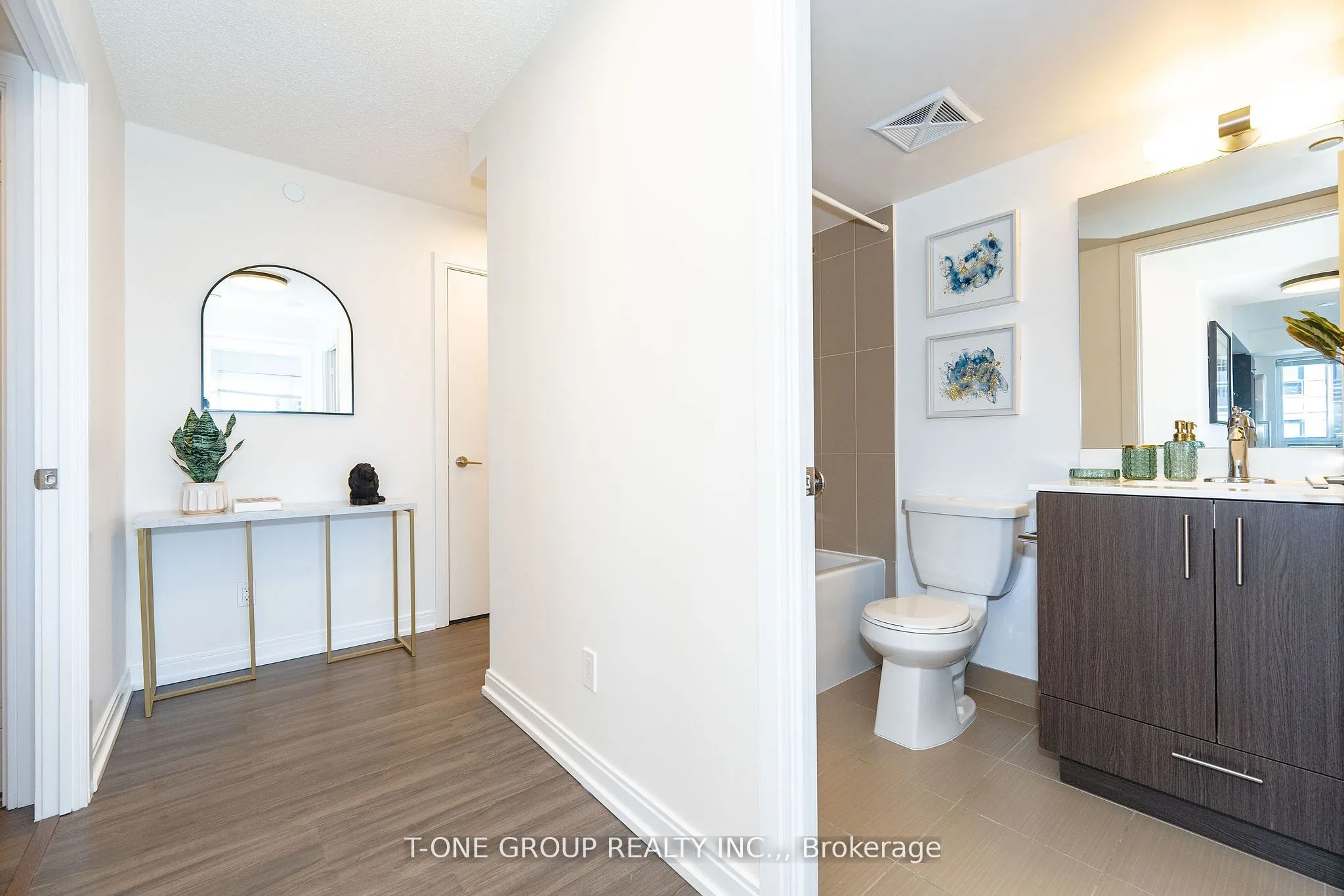 255 Village Green Square, #1003