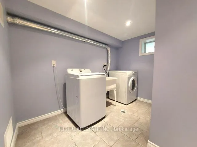 21 Orlando Boulevard