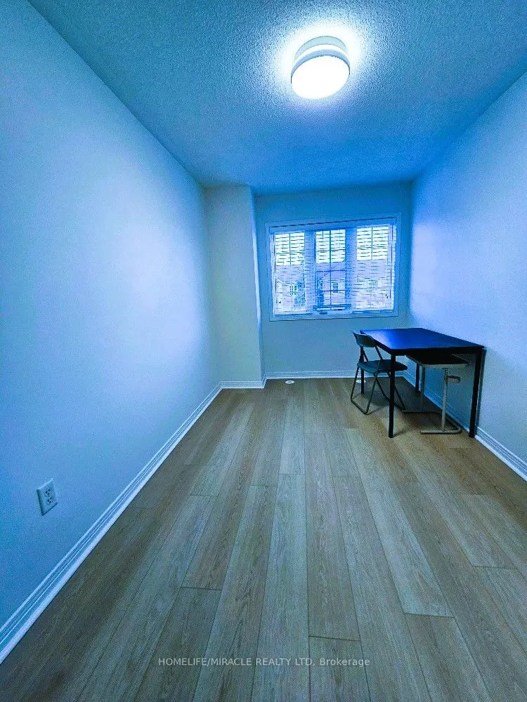 20 Etienne Street, #Main