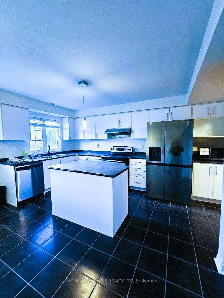 20 Etienne Street, #Main