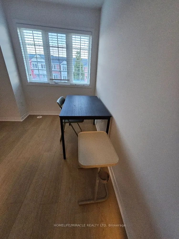 20 Etienne Street, #Main