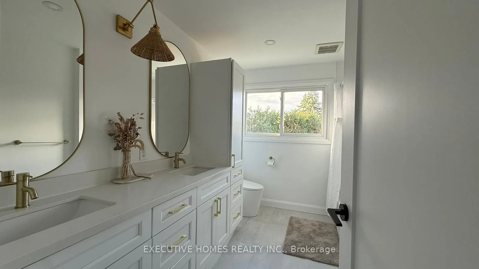 1045 Beaufort Avenue