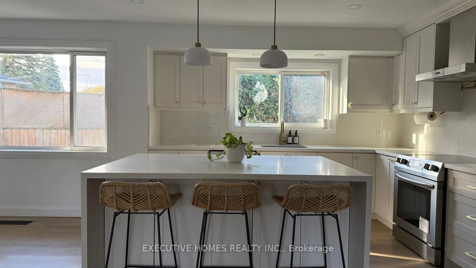 1045 Beaufort Avenue